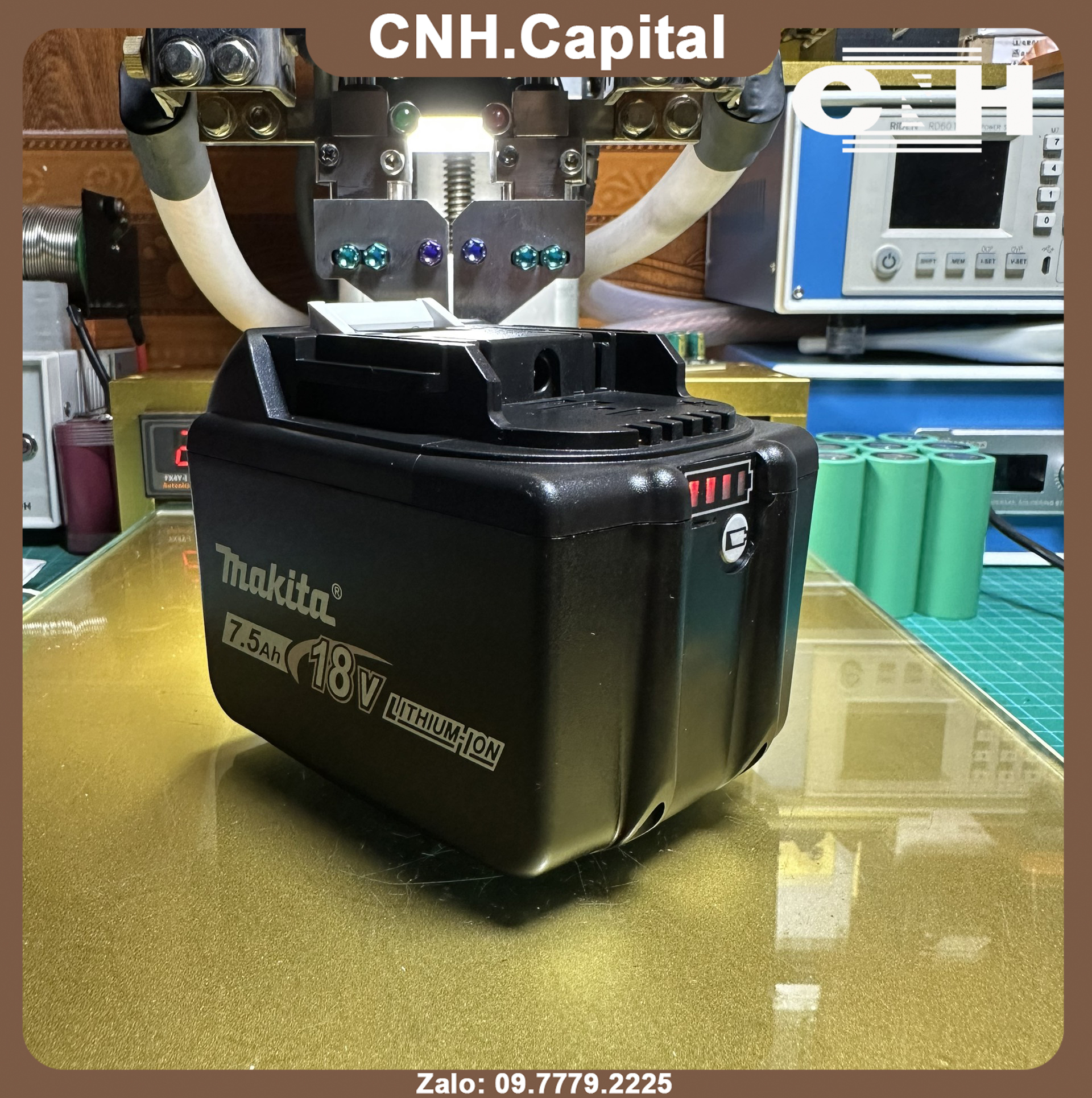 Pin đóng pin makita 18v. 3 hàng cell. nhận sạc zin
