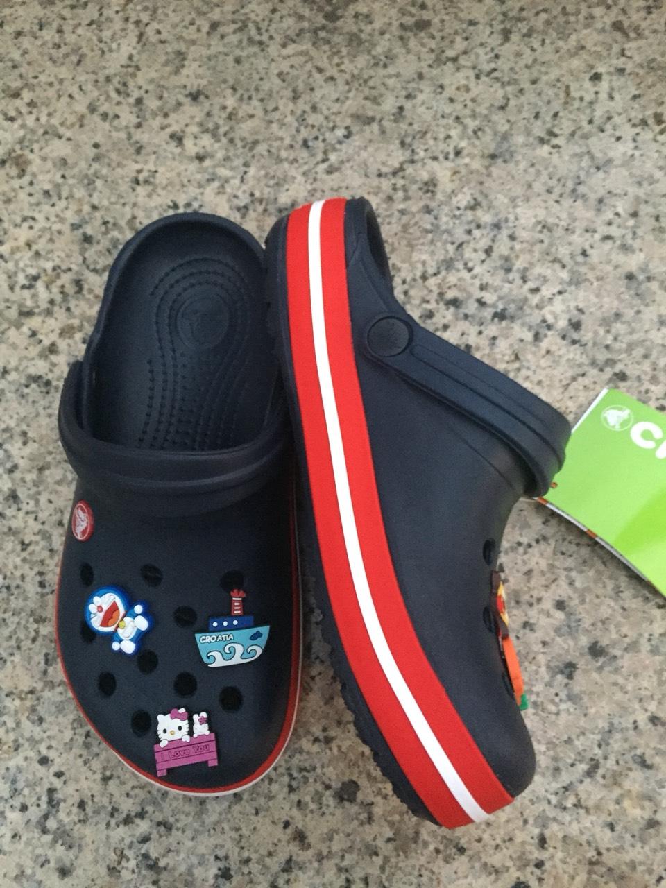Dép CROCS. BAND II - Tặng 10 Jizbitz siêu đáng yêu (Màu Navy kẻ đỏ, Ảnh thật, Hàng có sẵn)