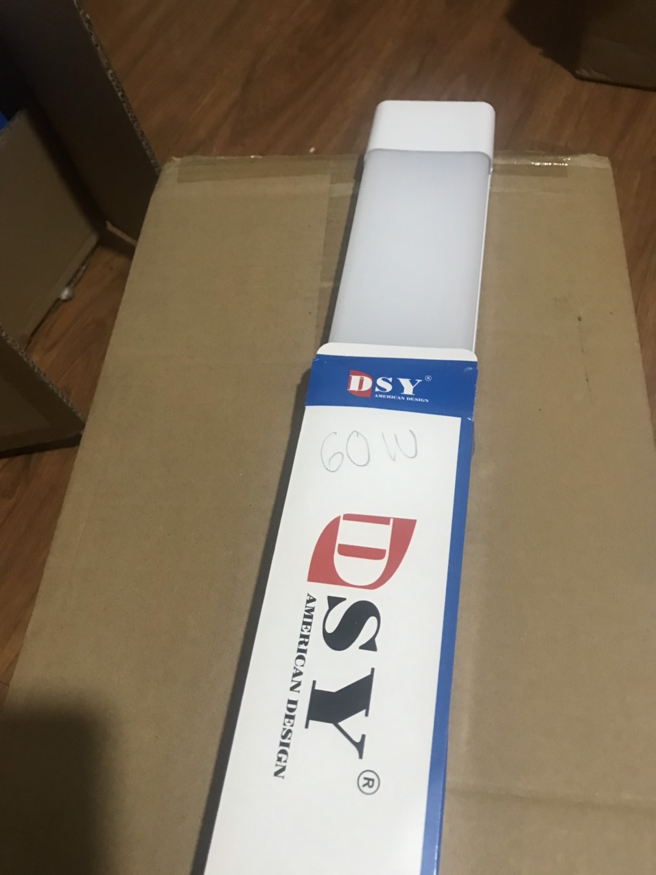 [HCM]Đèn Tuýt Led Bán Nguyệt 1.2m => Công suất 60w của Đèn 1.2m đầu vuông