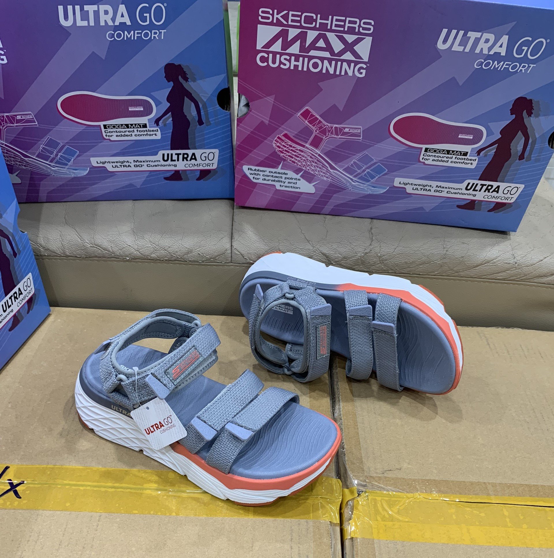 Giày sandal skechers Max Cushioning Slay