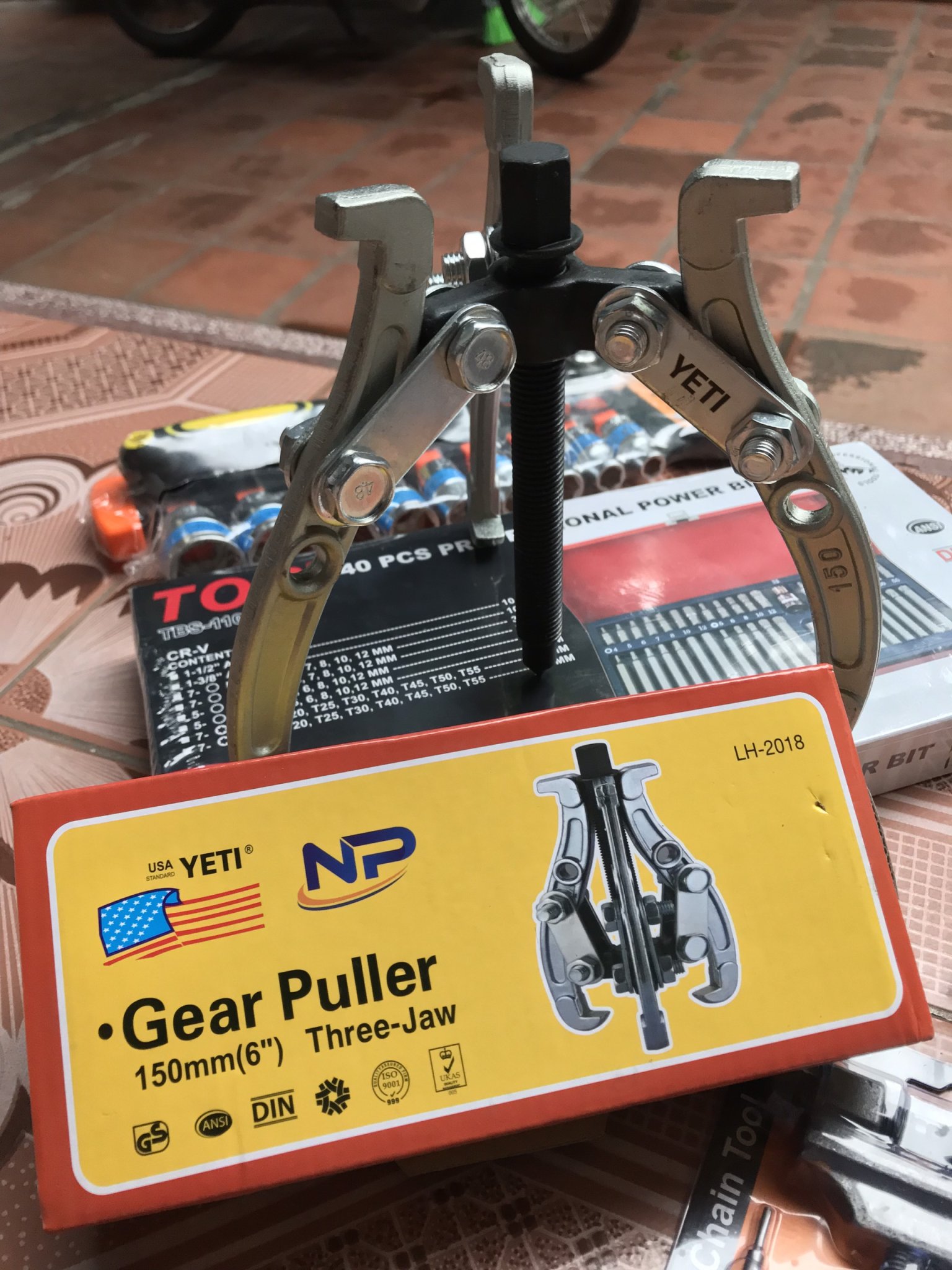 Cảo 3 Chấu 6'' 150mm 3 Lỗ