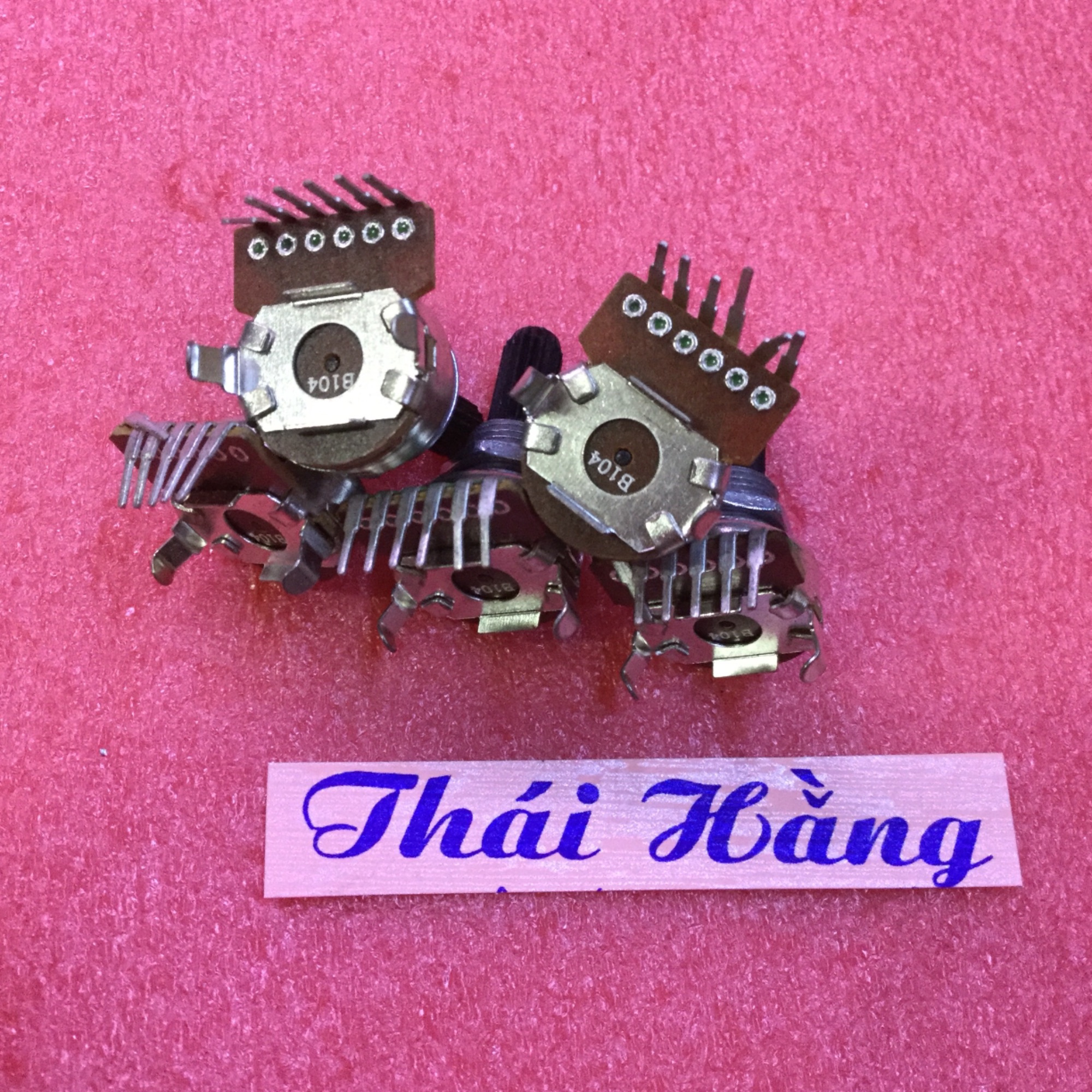 Chiết áp 6 chân 1 hàng 100 k giá cho 5 chiếc
