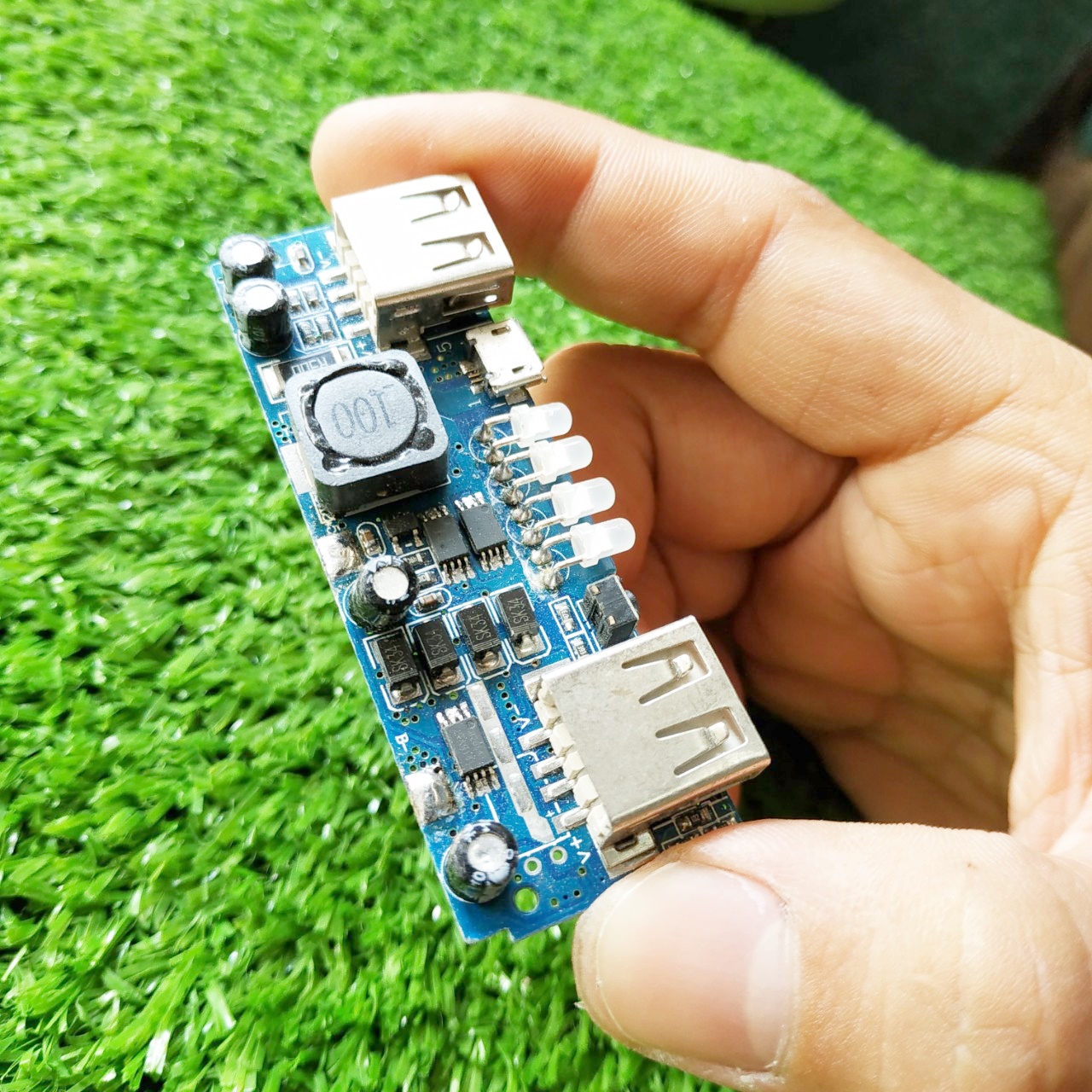 Mạch sạc dự phòng 5V2A tháo box