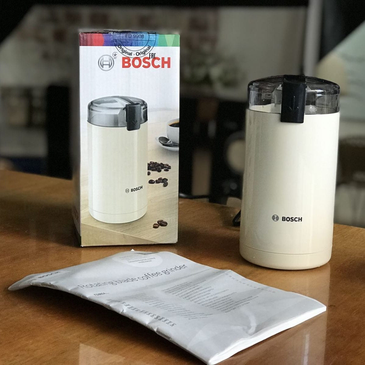 Máy xay cafe cầm tay Bosch TSM6A017C màu kem, TSM6A013B màu đen
