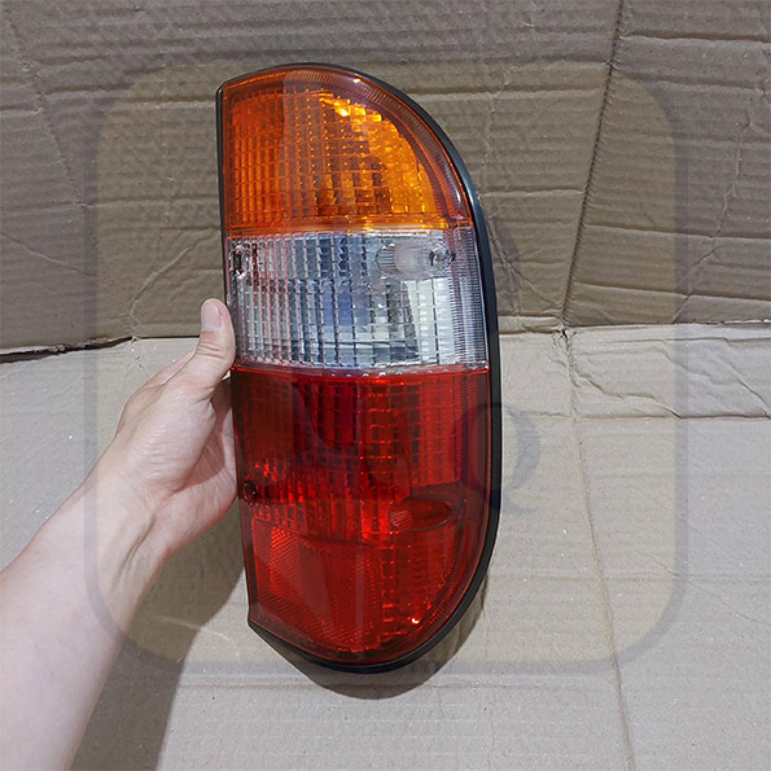 Đèn hậu ford ranger 02