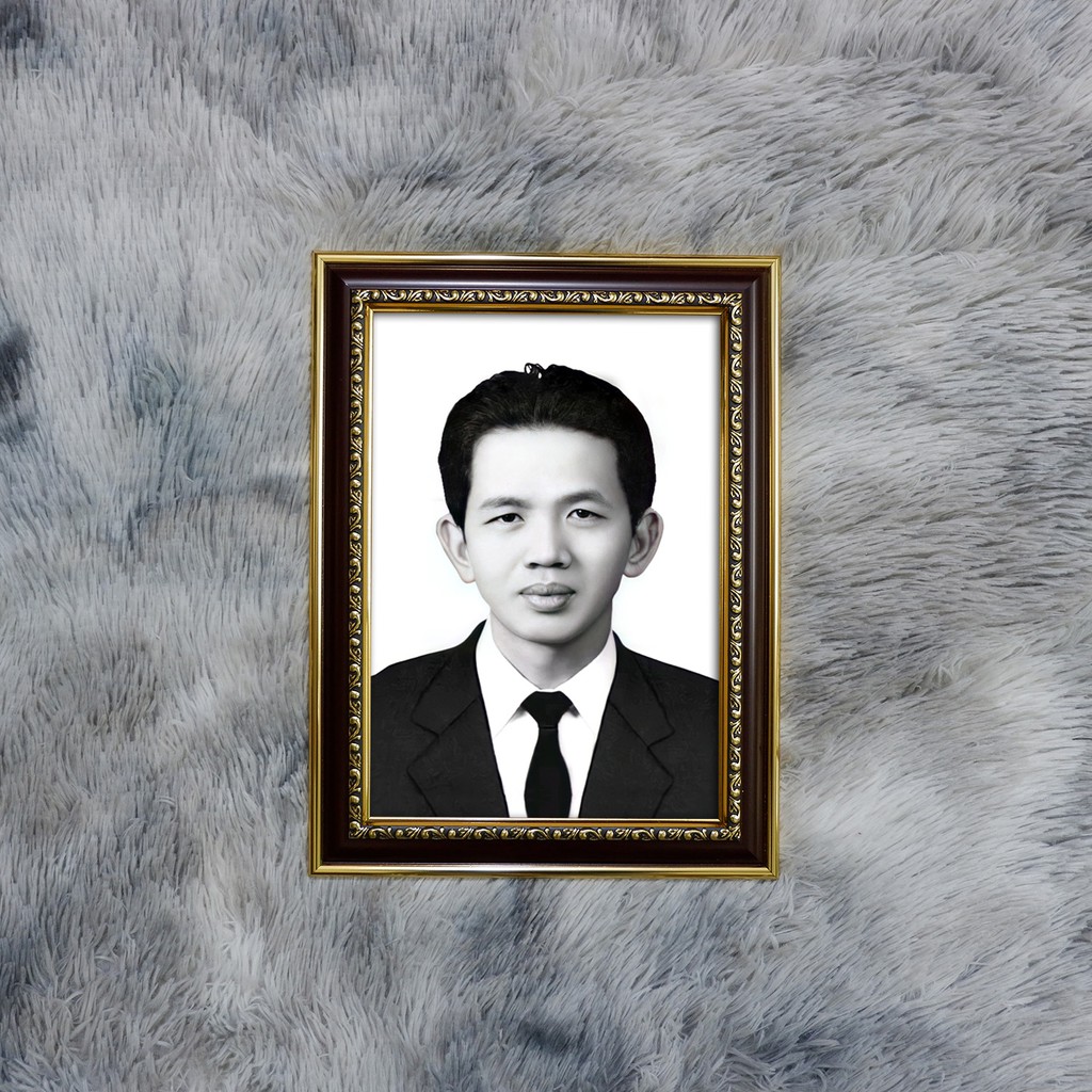 Tranh thờ Cậu Hai Thanh Sĩ 36x48cm bằng vải phủ bóng khung composite xịn xò