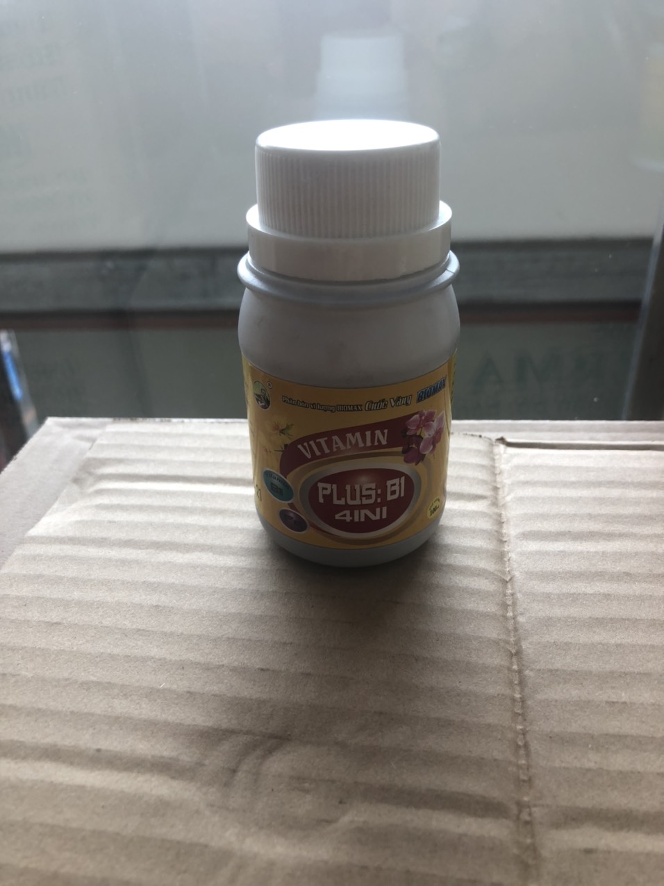 Phân bón vitamin b1 plus - b1 4 in 1 sử dụng cho mọi loại cây trồng