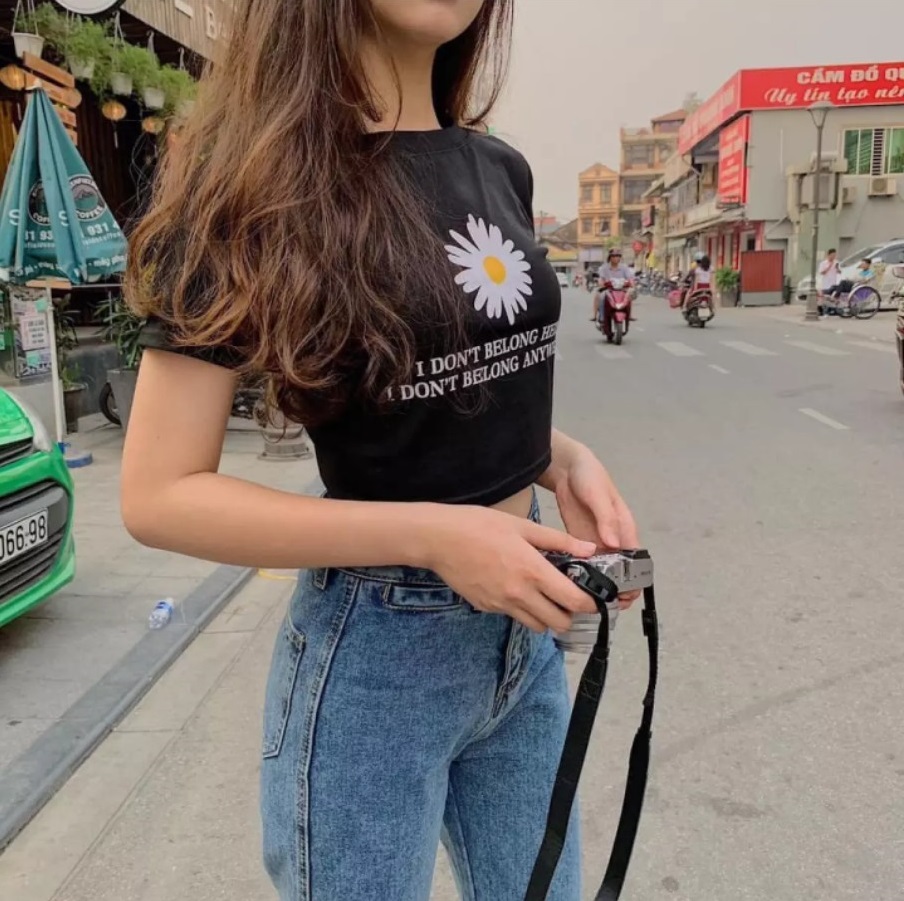 Áo croptop body nữ chất thun mềm mịn phối hoa cúc