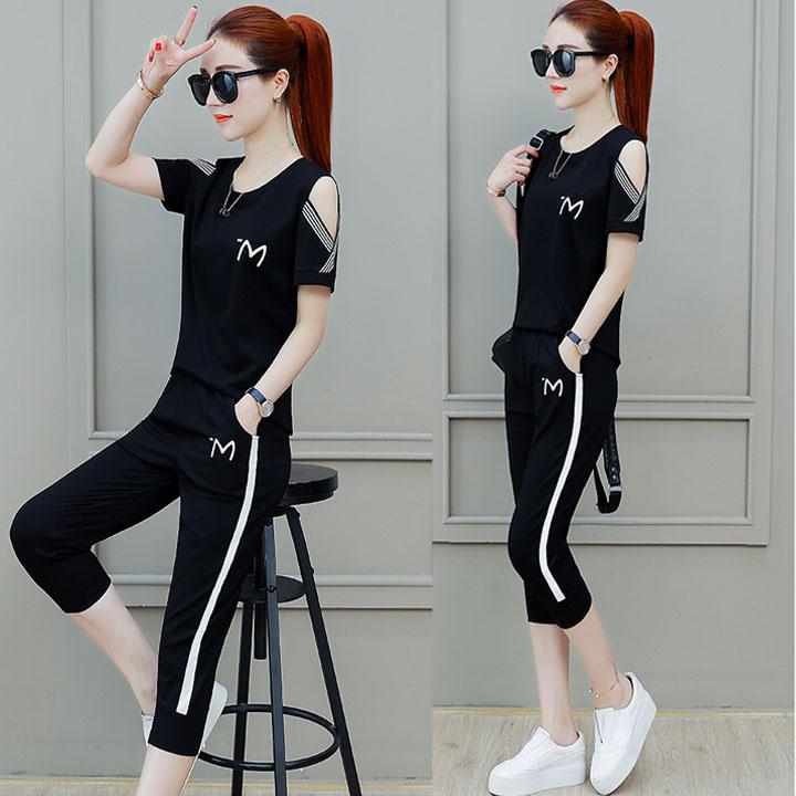 Bộ đồ thể thao nữ thêu chữ m tt304
