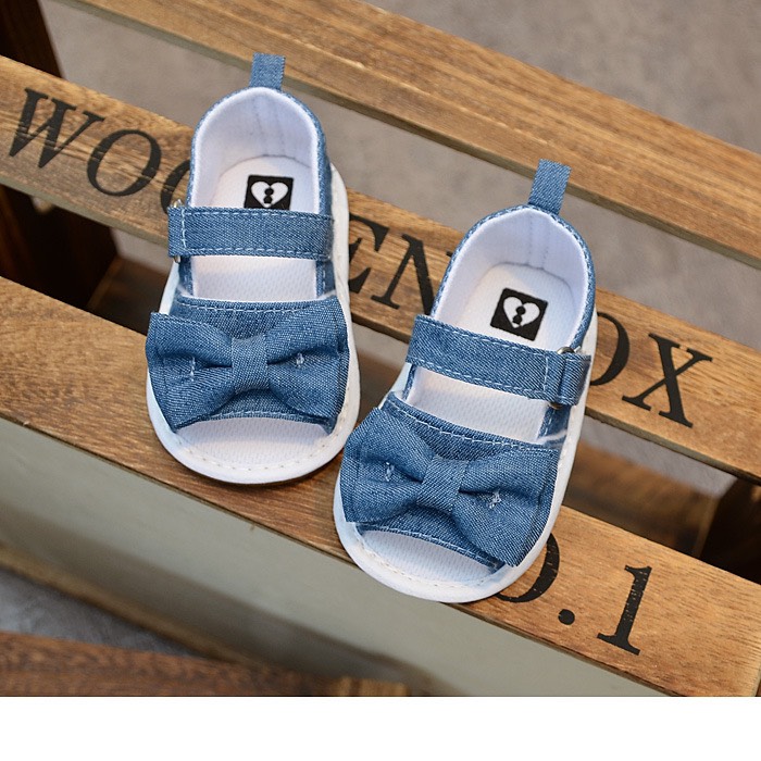 Dép sandal tập đi đế nhựa đính nơ trước - sandal nơ
