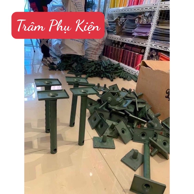 Cốt nhựa cắm hoa