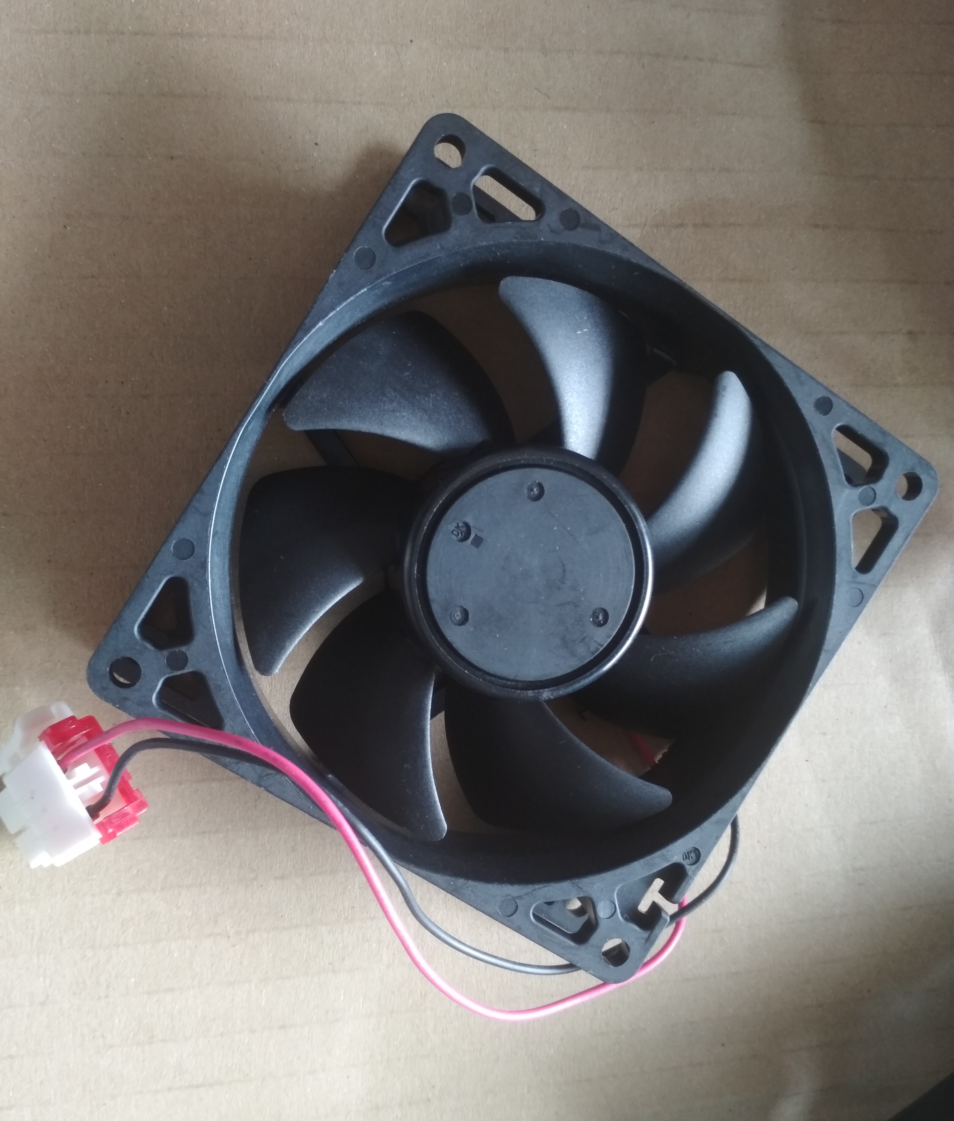 Quạt tủ lạnh DC 12V 9x9cm 7 cánh