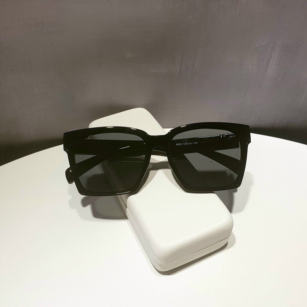 Kính Râm Nữ Mặt Vuông Chống Nắng Bảo Vệ Mắt Kiểu Dáng Thời Trang