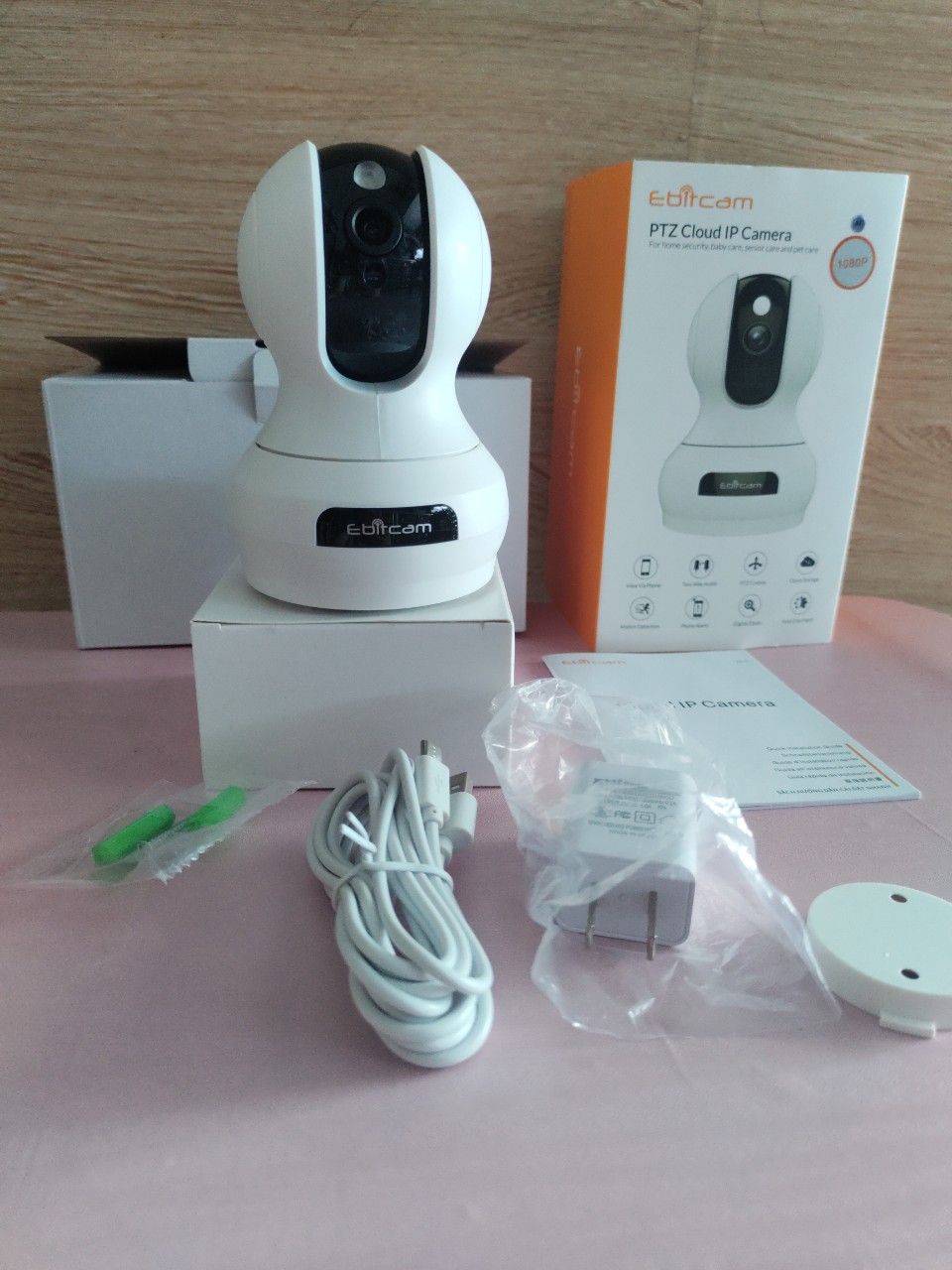 Camera ip wifi hồng ngoại không dây 2.0 megapixel ebitcam e3 2m