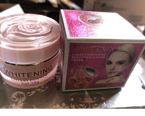 Kem trắng da 7 Days Whitening Cherry Essence