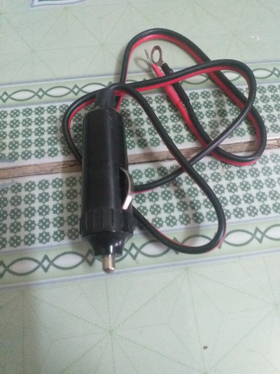 Tẩu đực cắm lỗ sạc châm thuốc xe hơi 12v - 24v
