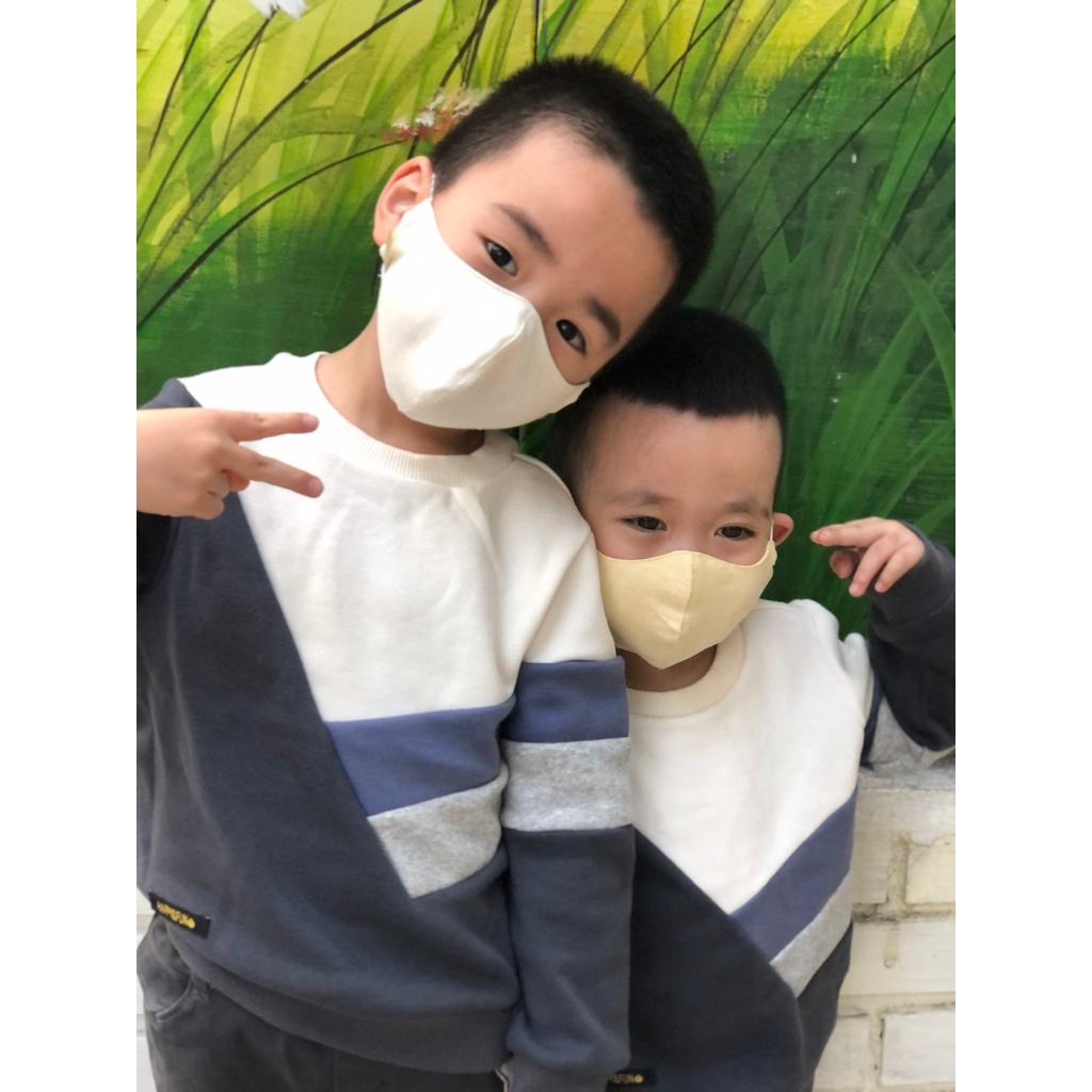 Combo 3 chiếc khẩu trang vải lụa tơ tằm CHẤT SILK cho cả gia đình gồm ba , mẹ và bé 100% thiên nhiên, kháng khuẩn