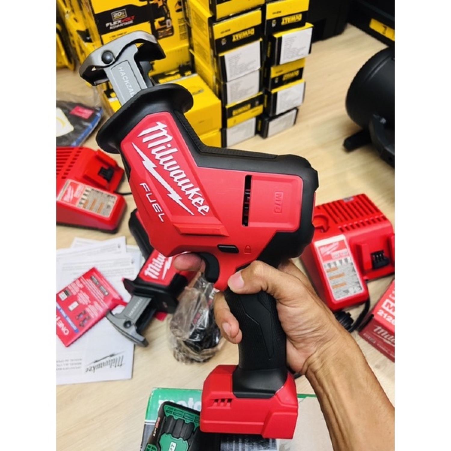 Cưa kiếm milwaukee 2719-20 nhập mỹ