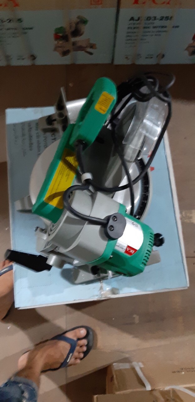 Máy cắt nhôm ajx03-255