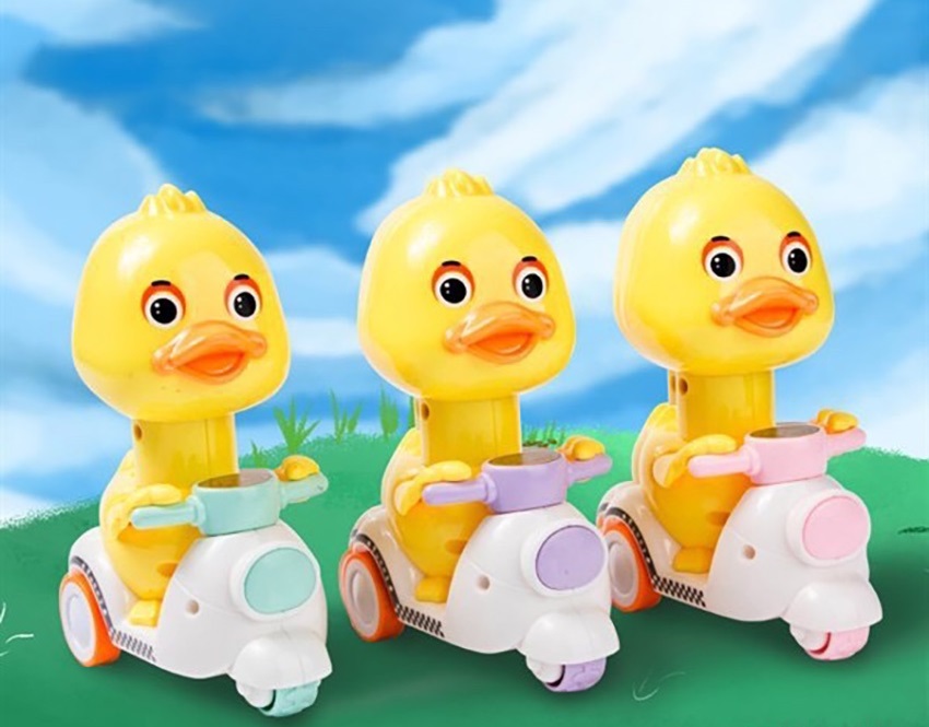 Xe đồ chơi, Vịt chạy xe máy, Vịt vàng lái xe vespa, Đồ chơi con vịt điều khiển xe, Đua xe tốc độ cho bé trai bé gái