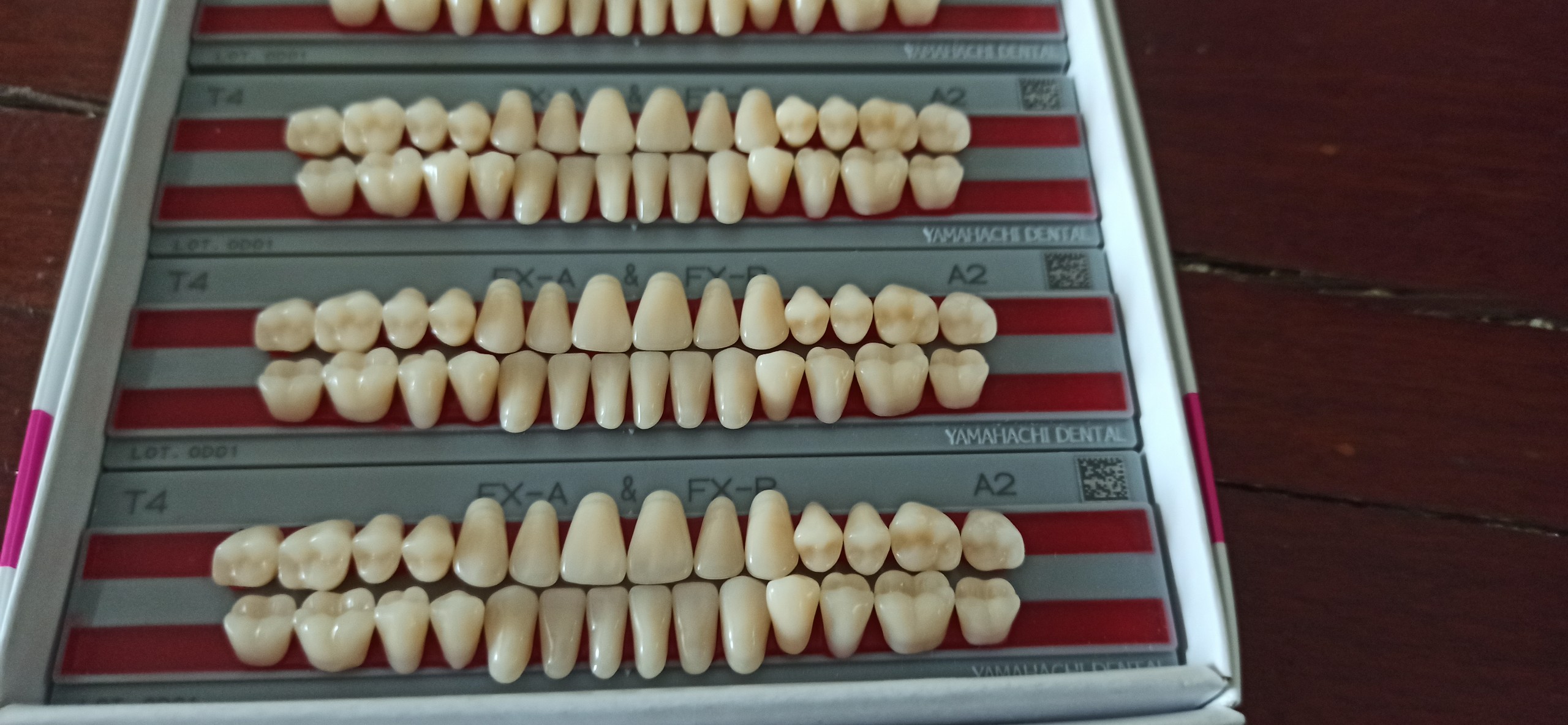 1 VĨ RĂNG NHỰA COMPOSITE NHA KHOA FX LOẠI 28 CÁI (VẬT TƯ NGÀNH NHA KHOA) (BHDN)