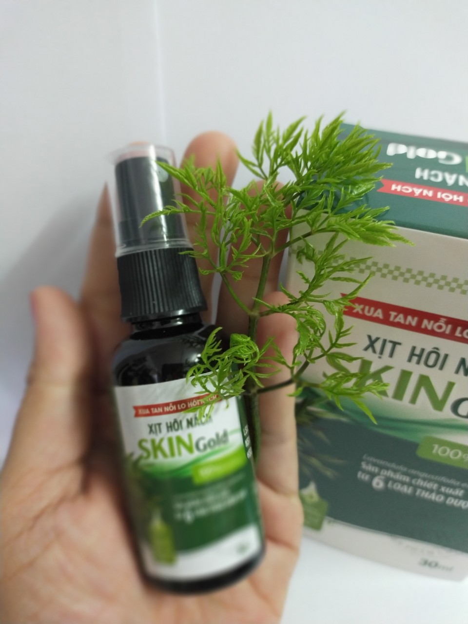 Xịt Khử Mùi cho nam 100% thảo dược ngăn mùi hôi hương nam tính dành cho nam 30ML