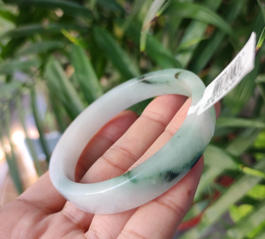 Vòng cẩm thạch bản vuông Ni 53, vân đá tuyệt đẹp, sản phẩm đã được kiểm định, ảnh thực tế từng vòng - xưởng buôn đá phong thủy Huỳnh Đào