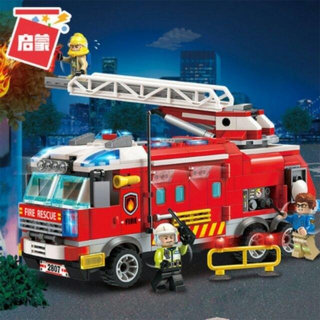 Bộ lego Enlighten 2807 mô hình lắp ráp xe cứu hỏa.