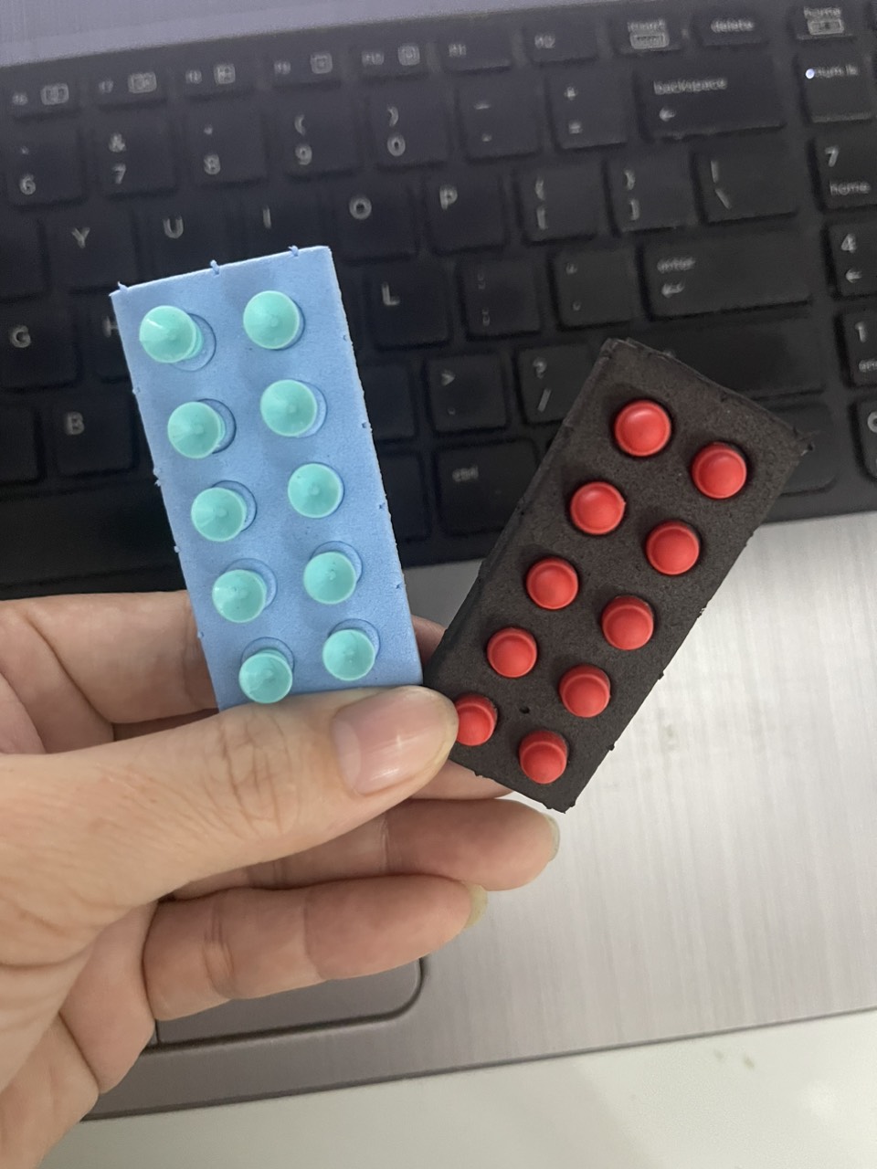 Set 30 xốp mềm 1.5*0.5cm Loại hít và không hít cho đồ chơi trẻ em