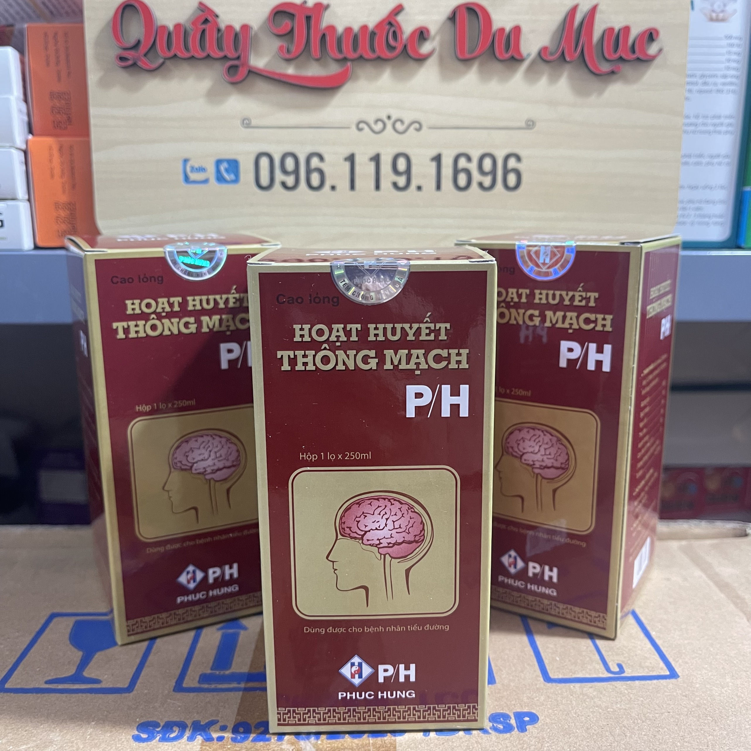 Hoạt huyết thông mạch P/H Phúc Hưng 250ml siro - Dùng cho người thiếu máu, đau đầu, hoa mắt, chóng mặt
