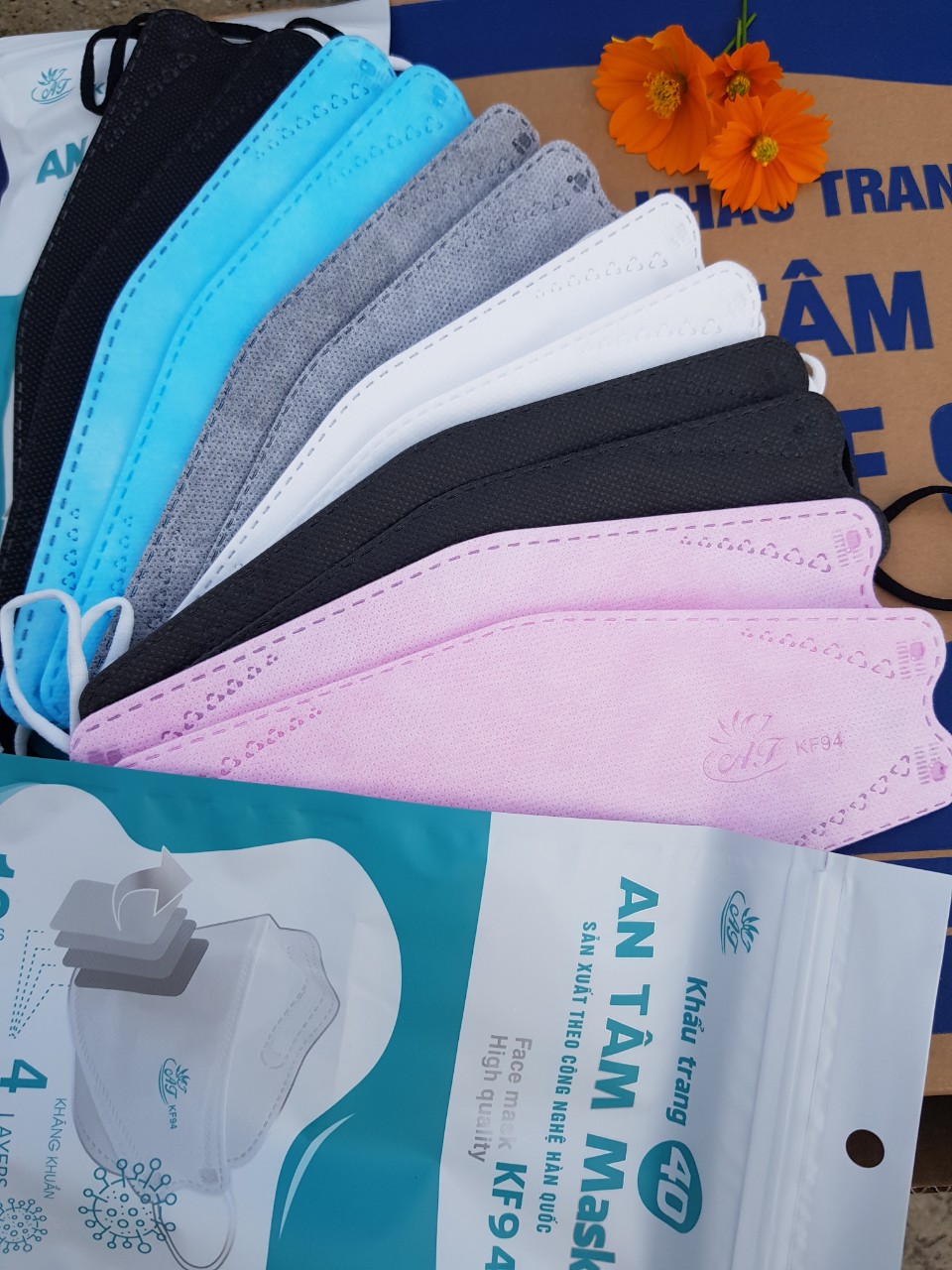 Khẩu trang 4 lớp kf94 chính hãng an tâm, sản xuất tại hcm, đạt chứng nhận chất lượng