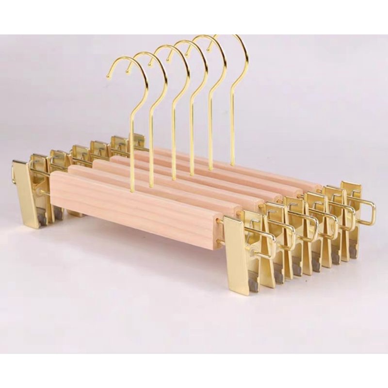 Móc quần áo - kẹp gỗ mộc đầu kẹp mạ vàng có lớp đệm giữa siêu êm - kẹp quần,áo,váy chuyên dùng cho shop