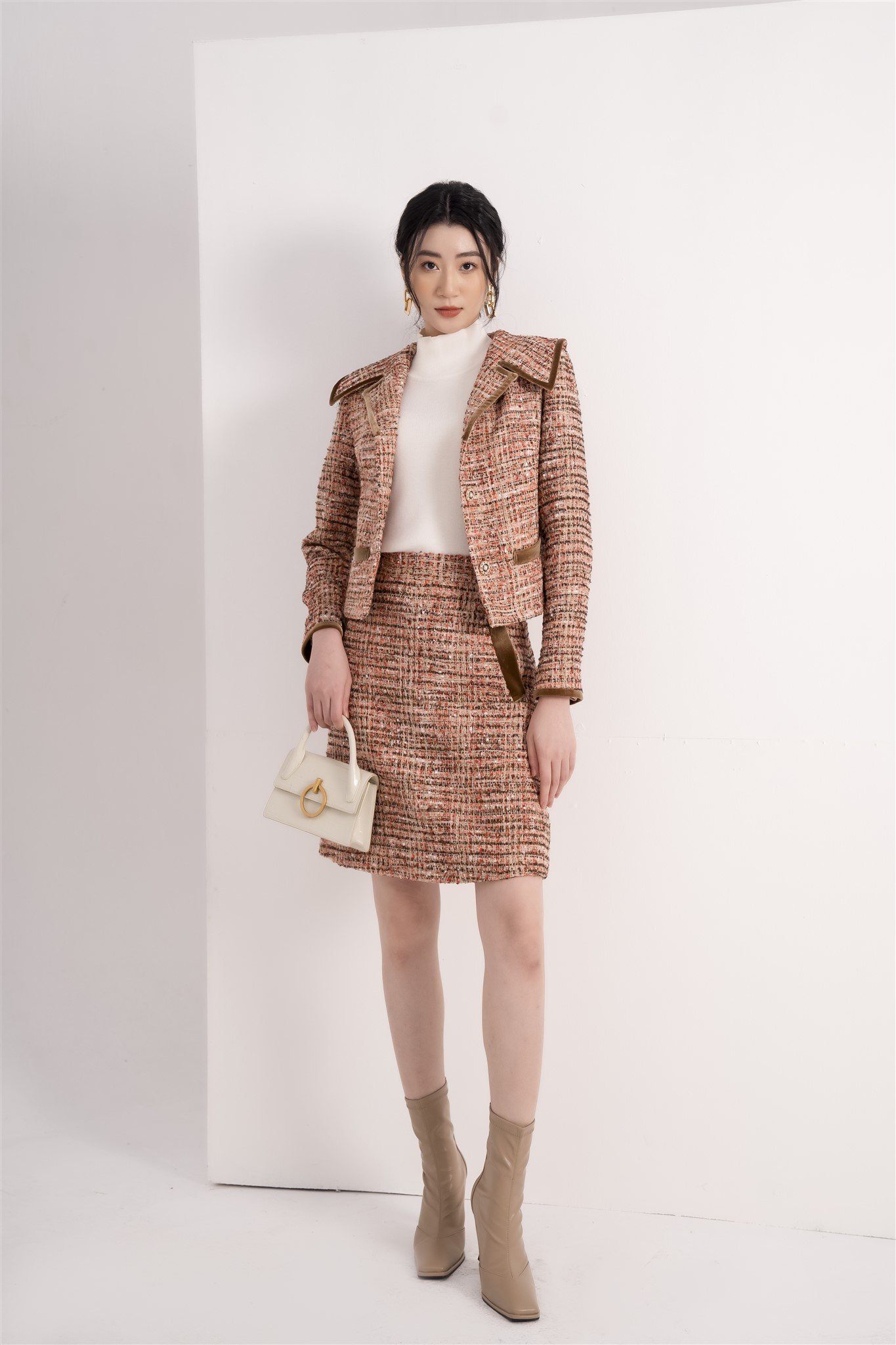 Chân váy dạ tweed chữ a eva de eva 21avje025k