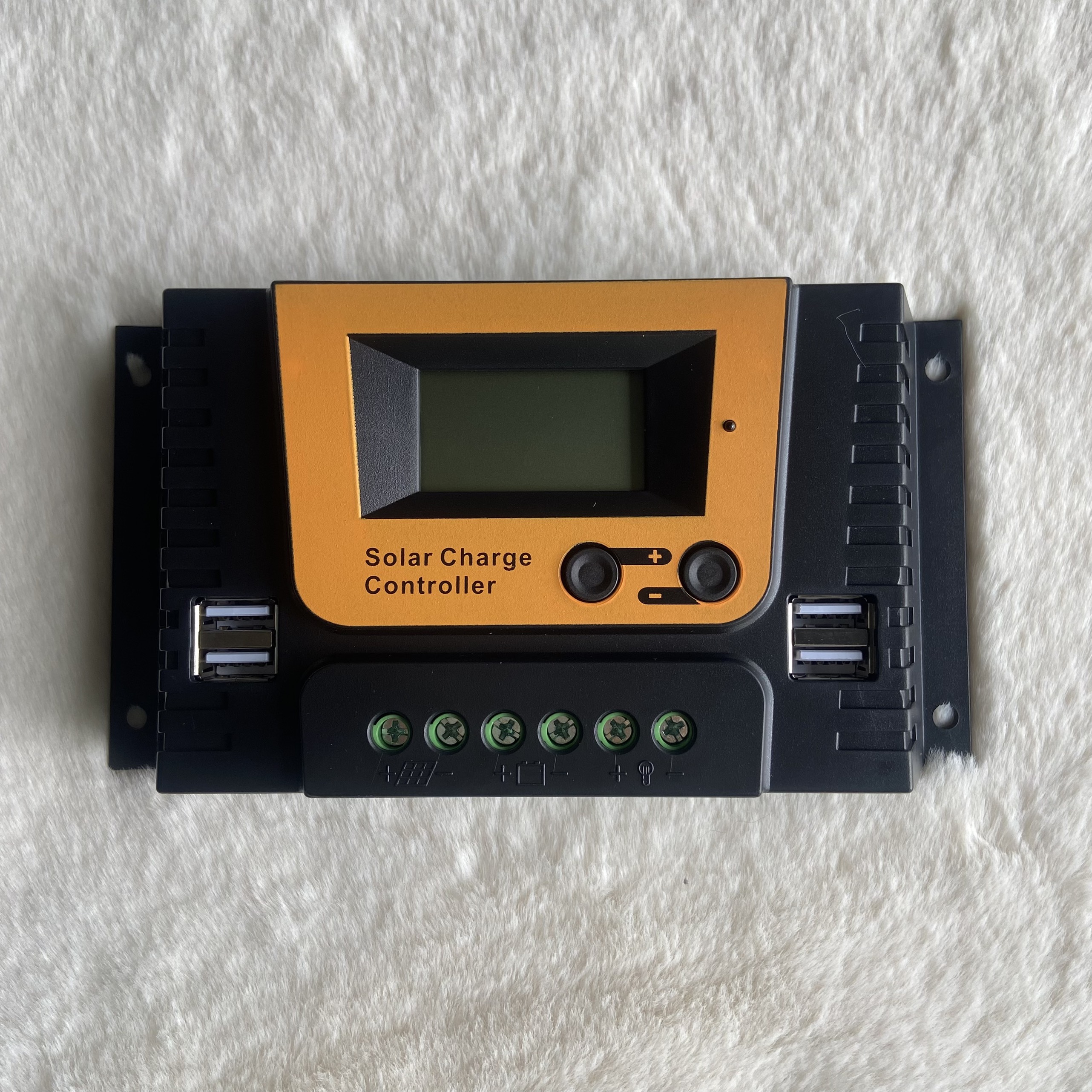 Điều khiển sạc PWM năng lượng mặt trời/solar changer controller 12/24/36/48V