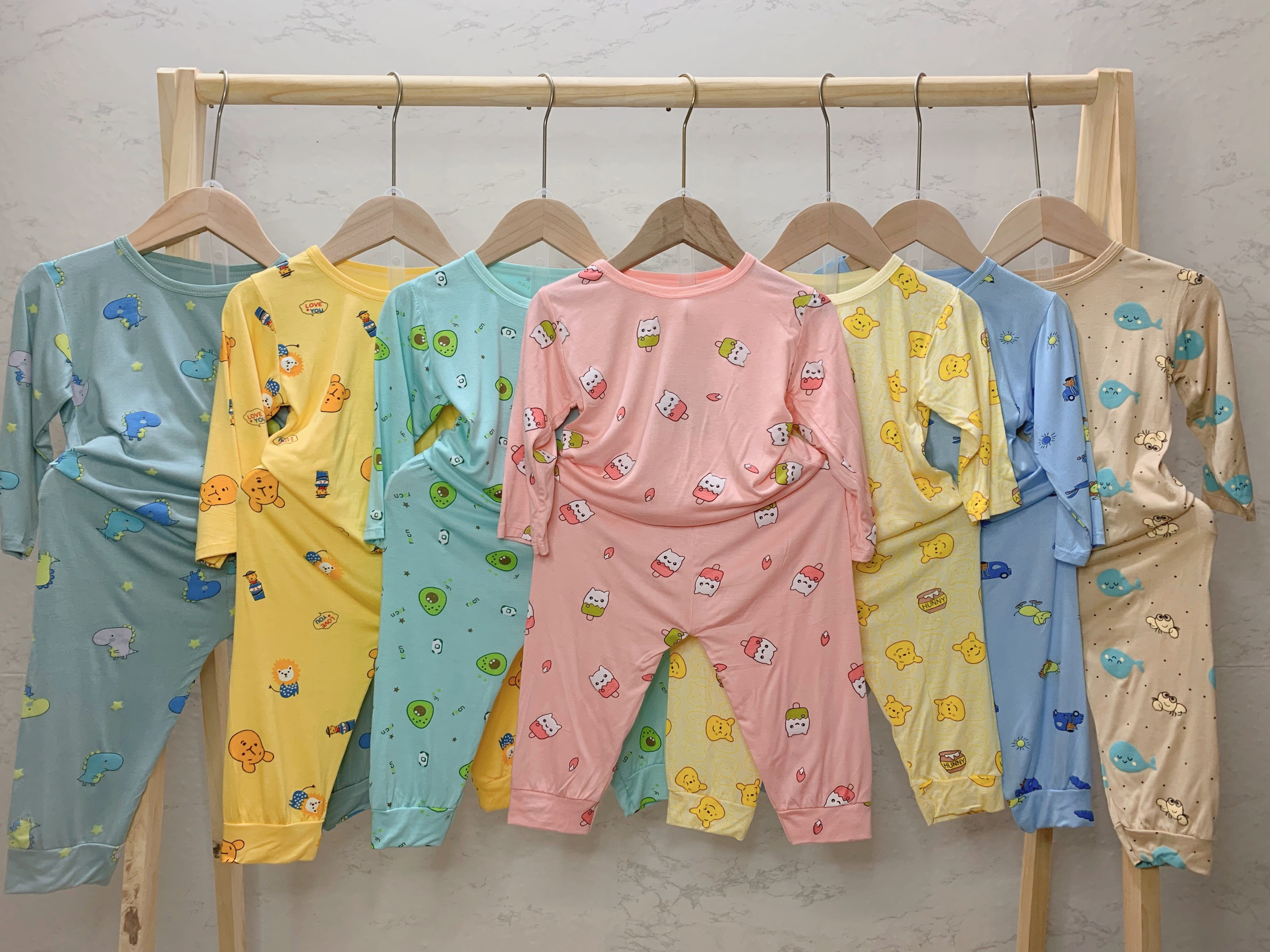 Set 4 bộ dài tay thun lạnh cho bé trai, bé gái từ 5-15kg