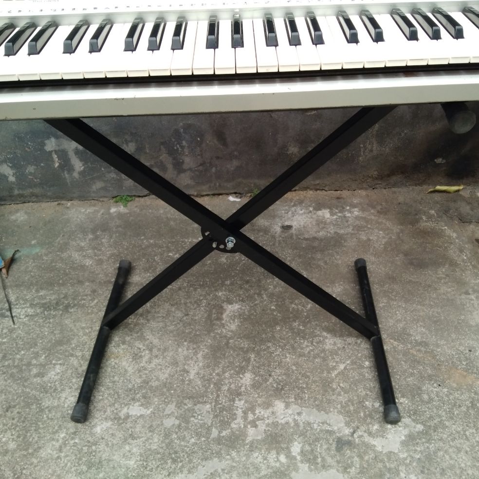 chân để đàn organ đơn