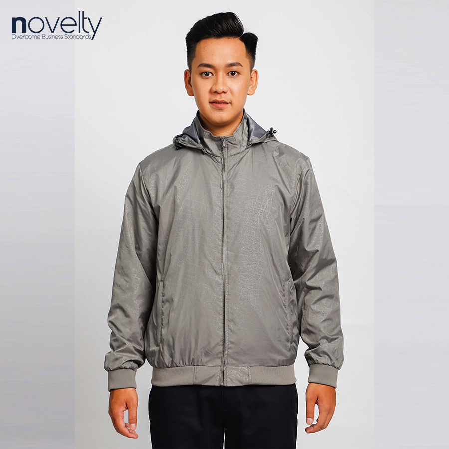 Áo jacket nam in chìm nón rời Novelty xám nhạt 2203272