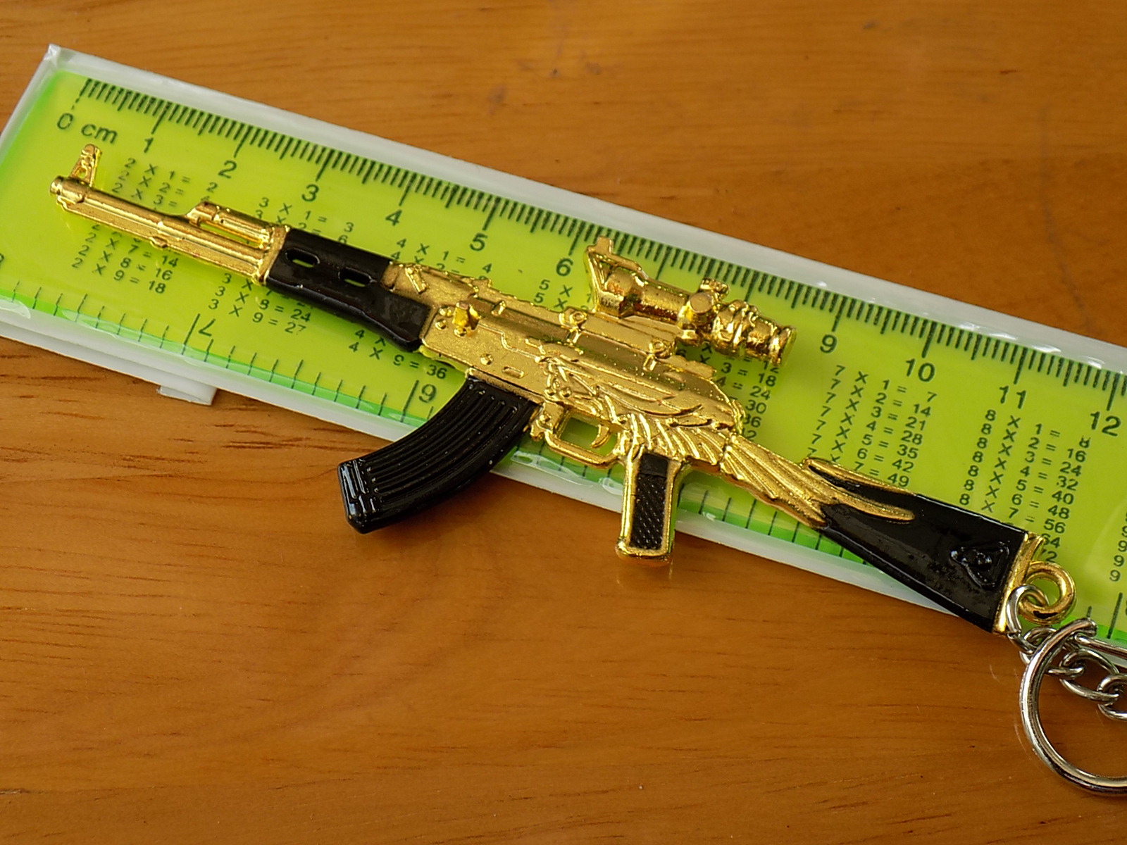 Mô hình game PUBG - AKM phượng hoàng / SCAR-L rồng - dùng làm móc khóa hoặc trưng bày pupg