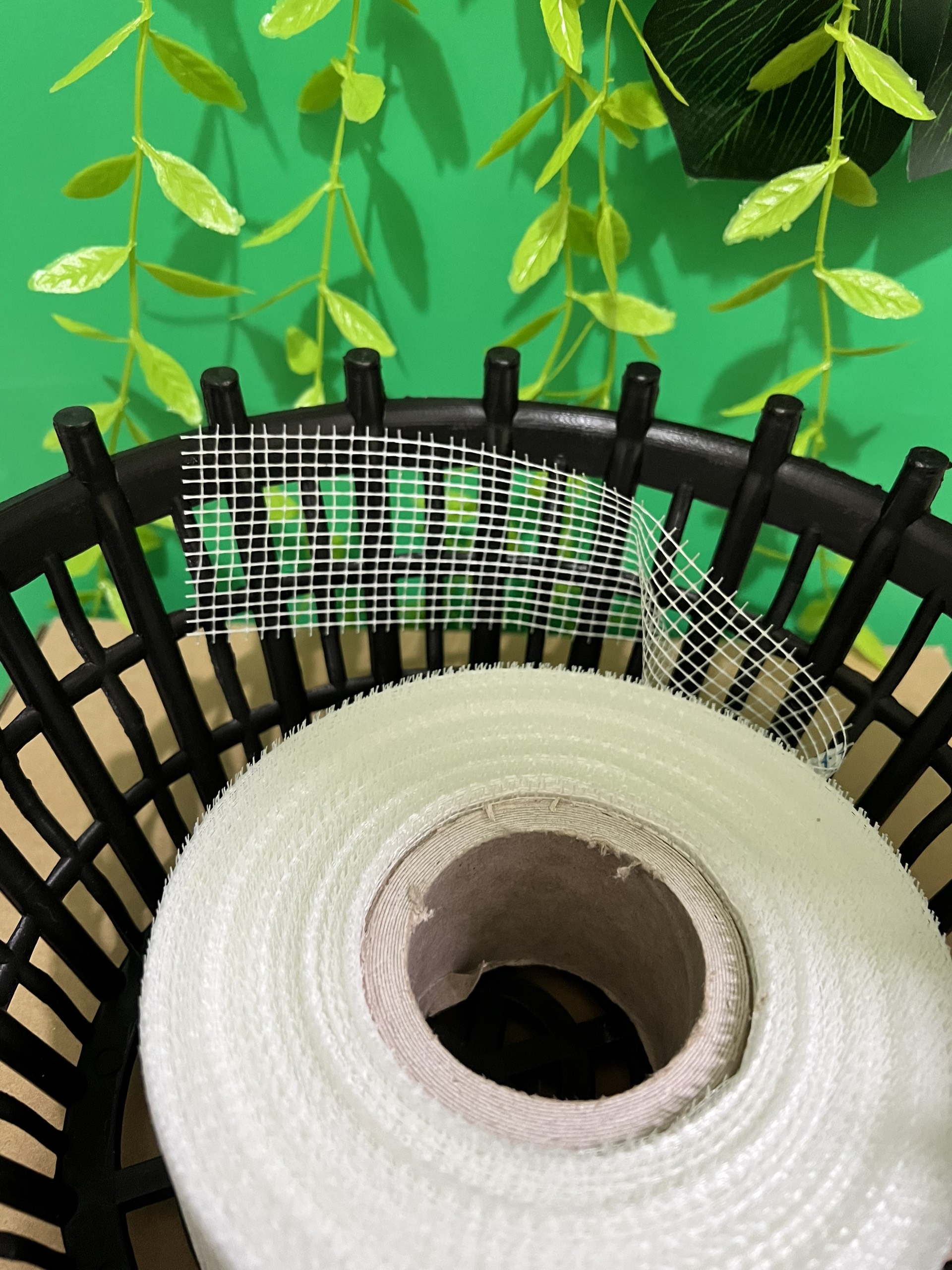 Lưới lót chậu lan, lưới dính chậu trồng lan chống rơi giá thể cuộn 90m