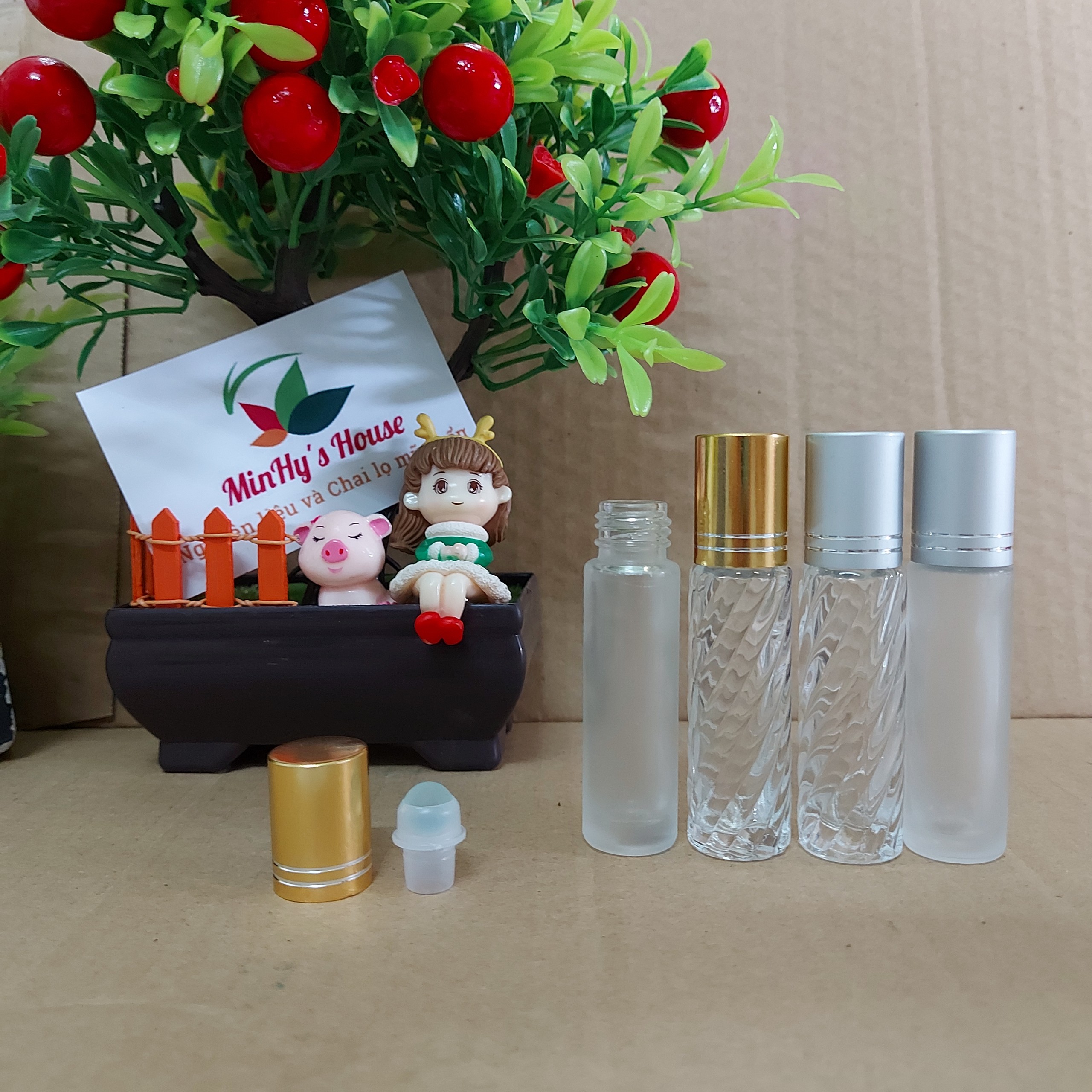 50 - 100 chai bi lăn thủy tinh 10ml thân mờ, xoắn, trong nắp bạc, vàng chiết nước hoa, tinh dầu - lọ bi lăn