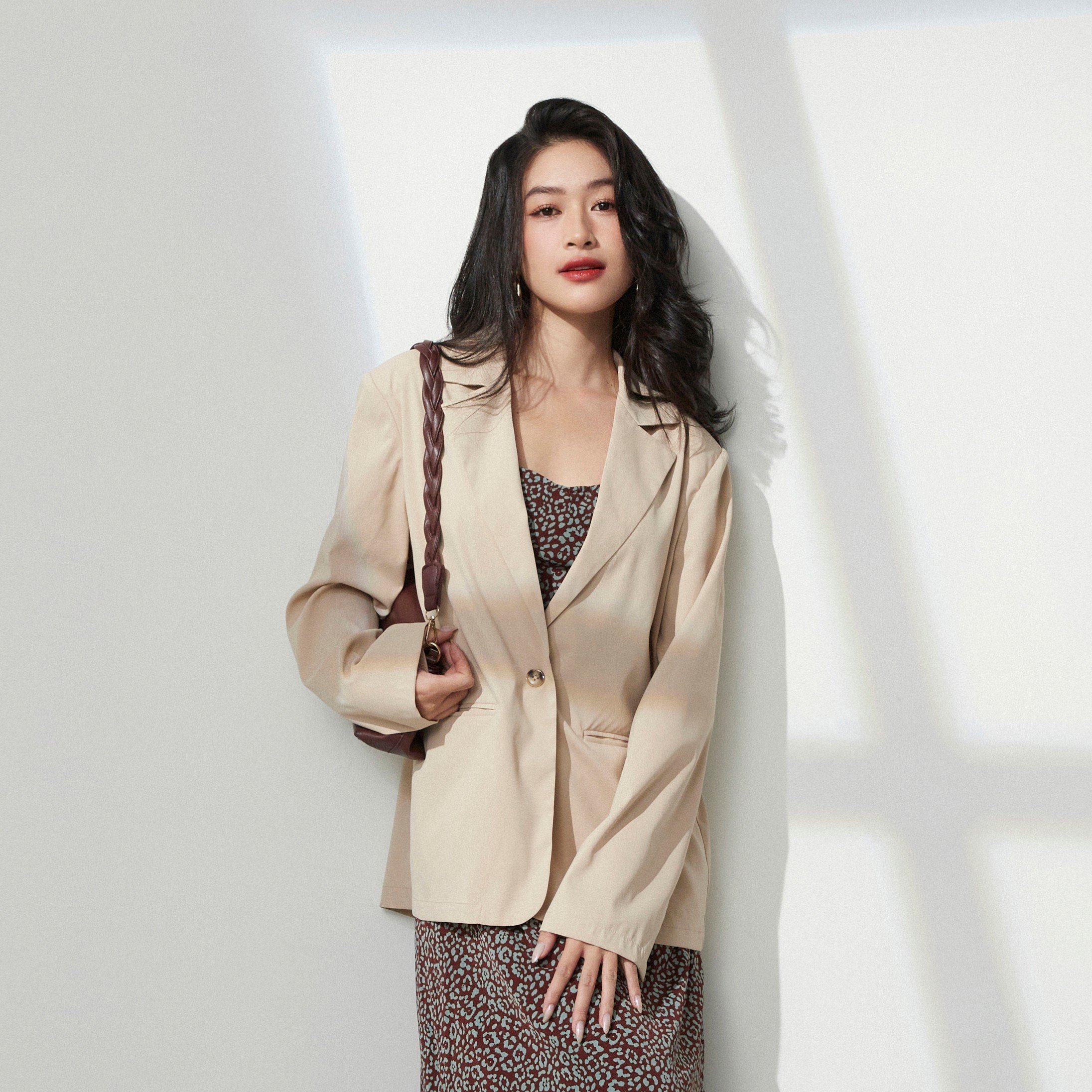 Áo blazer Maybi form rộng hai màu