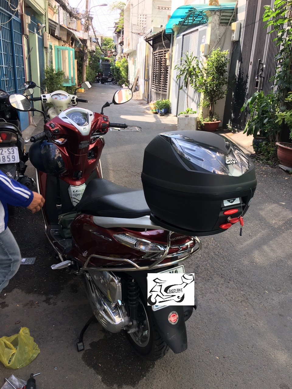 [HCM]Thùng givi mẫu E250N2 găn cho xe Lead