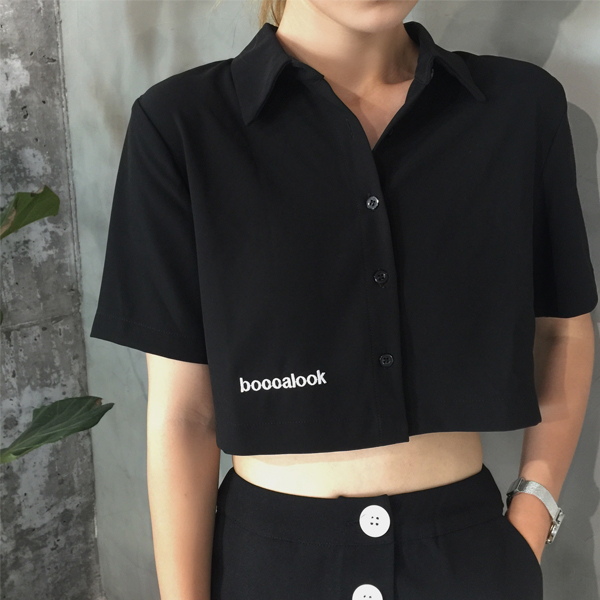 Áo croptop cổ chữ v tay ngắn phối nút