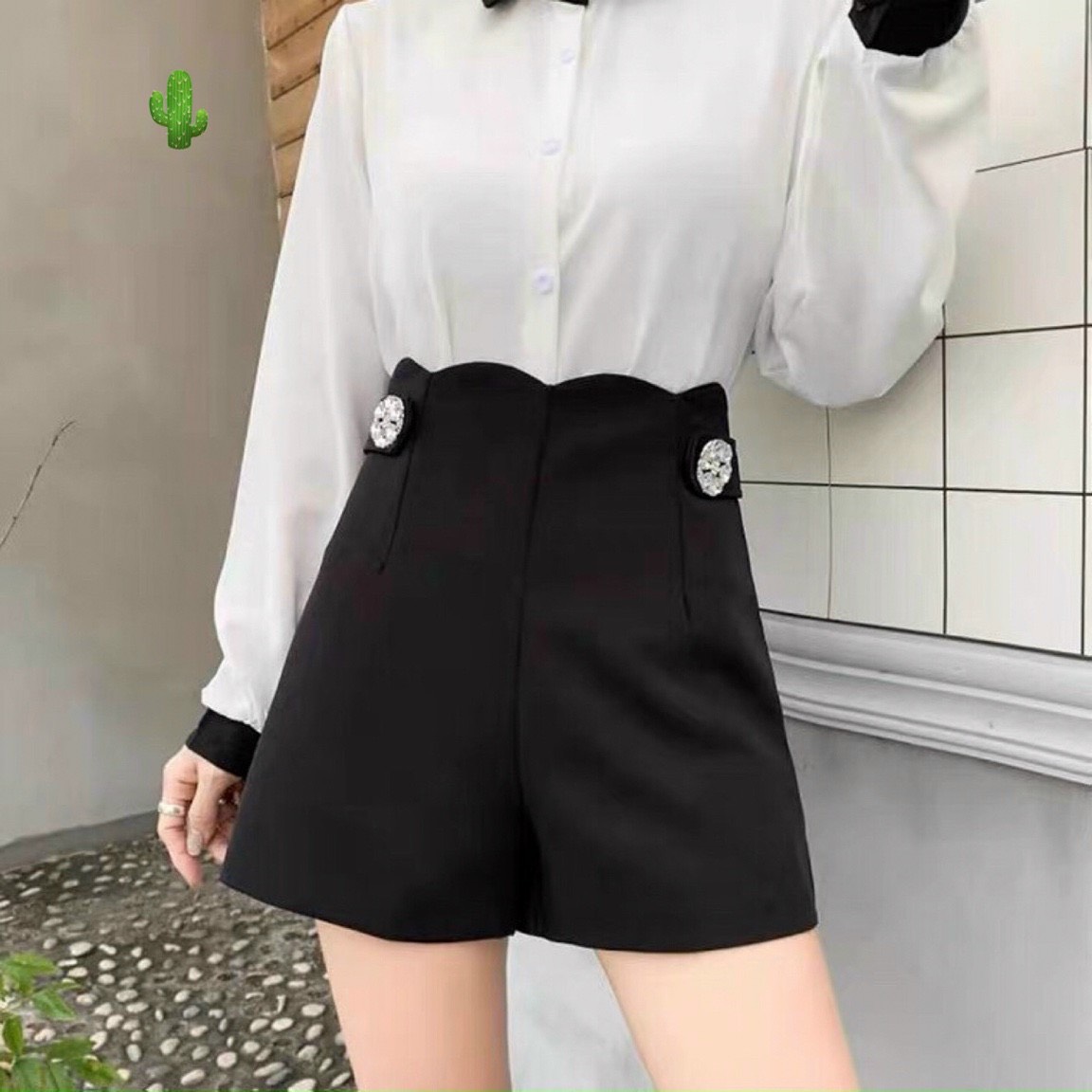 Quần short tuyết mưa thanh lịch lưng răng cưa đai đính nút 3 màu PC