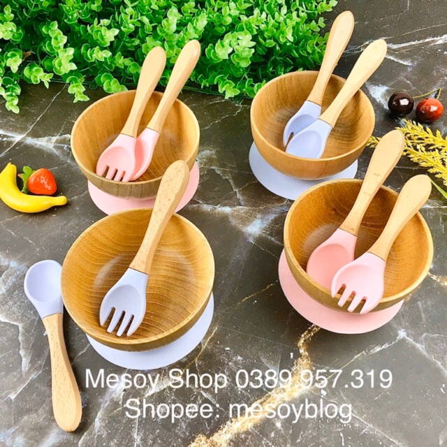 Set bát gỗ kèm thìa nĩa silicon có đế chống đổ cho bé ăn dặm
