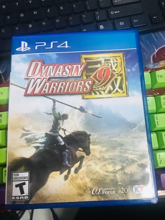 Đĩa trò chơi điện tử PS4 Dynasty Warriors 9