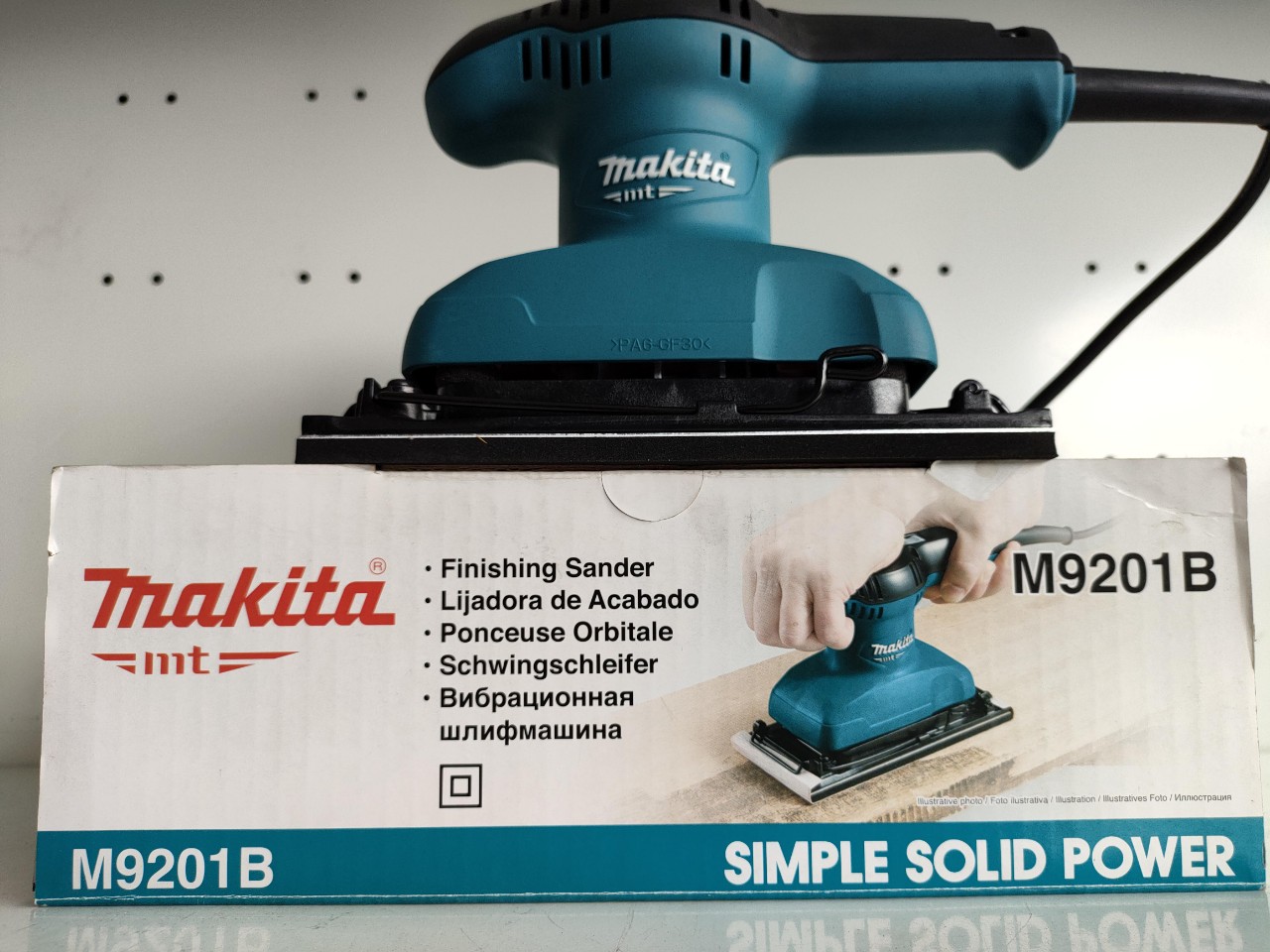 Chính hãng - máy chà nhám rung cầm tay 180w makita m9201b