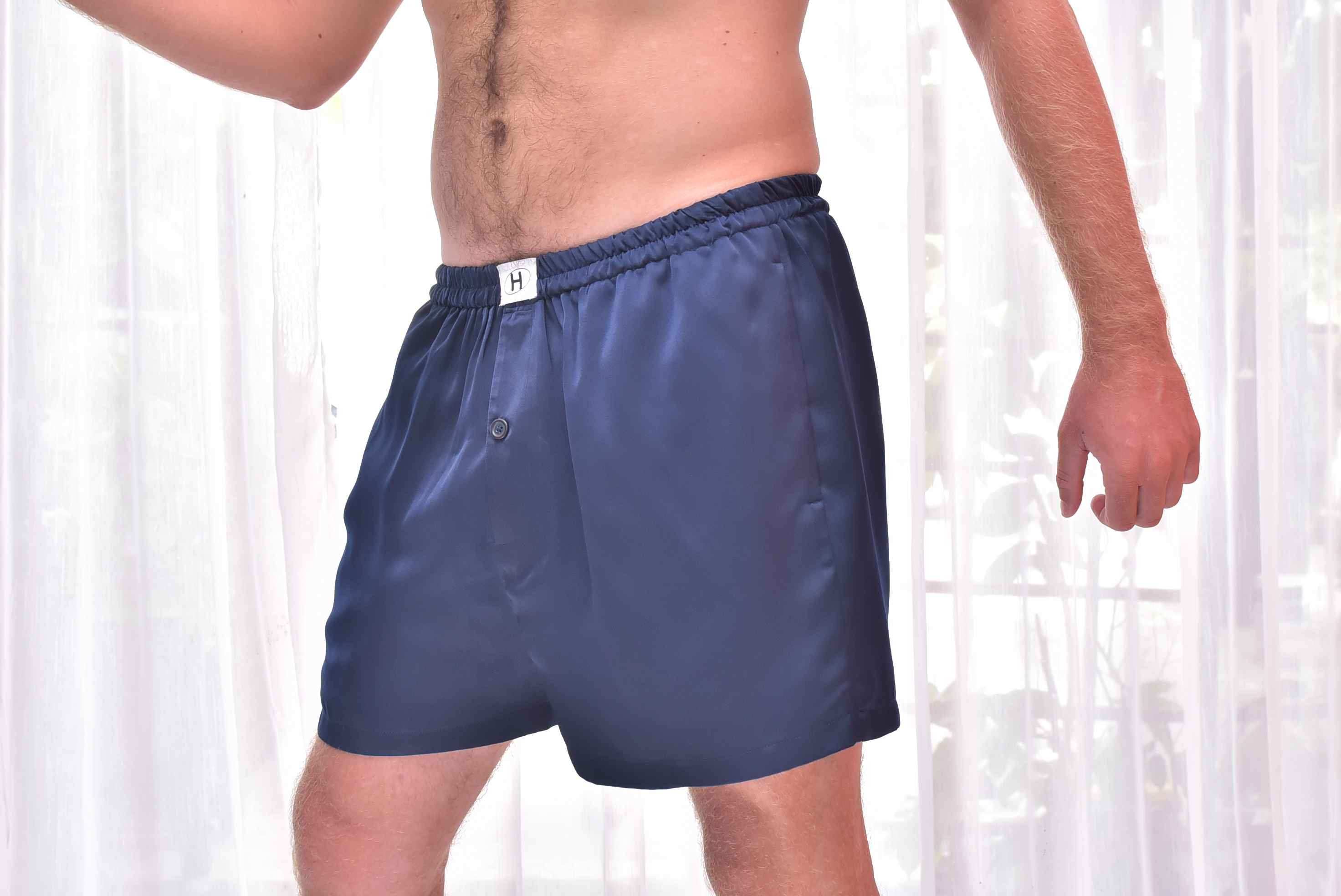 Quần đùi nam, quần đùi nam mặc nhà có túi, quần đùi lụa mềm mại mát mẻ. Men's shorts, men's home shorts with pockets, comfy silk shorts, silks boxer.