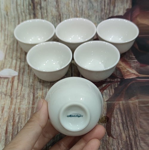 Chung nhỏ ăn trứng lộn sứ Minh Long - chung nhỏ ăn trứng lộn