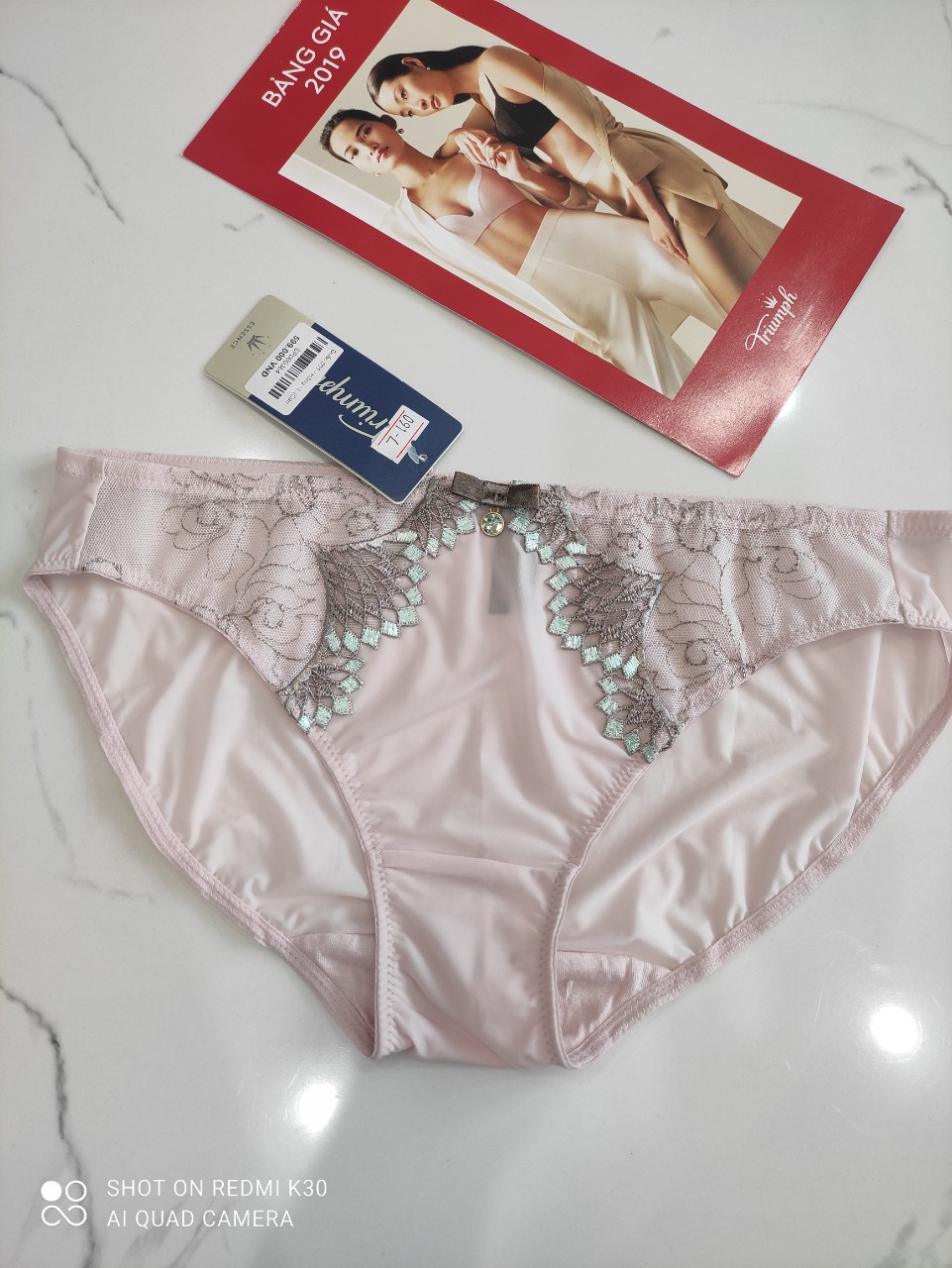 Quần lót nữ Triumph 091 - Họa tiết ren